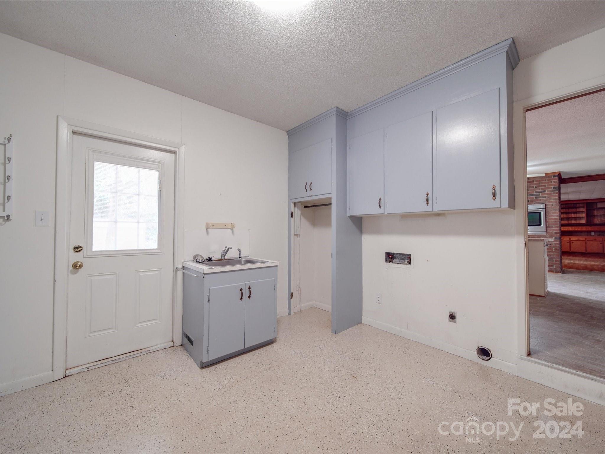 3015 Gardner Park Drive