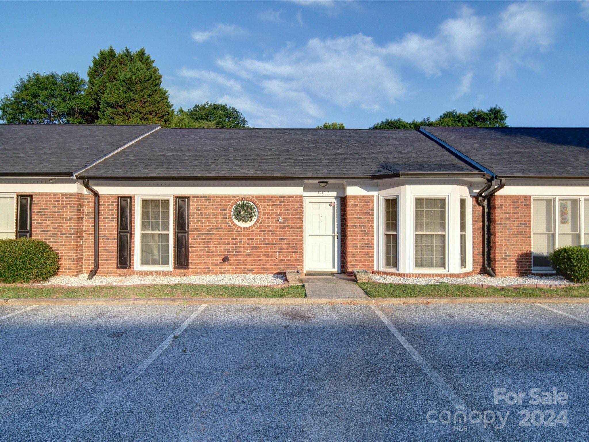 1212 E Franklin Boulevard Unit: B