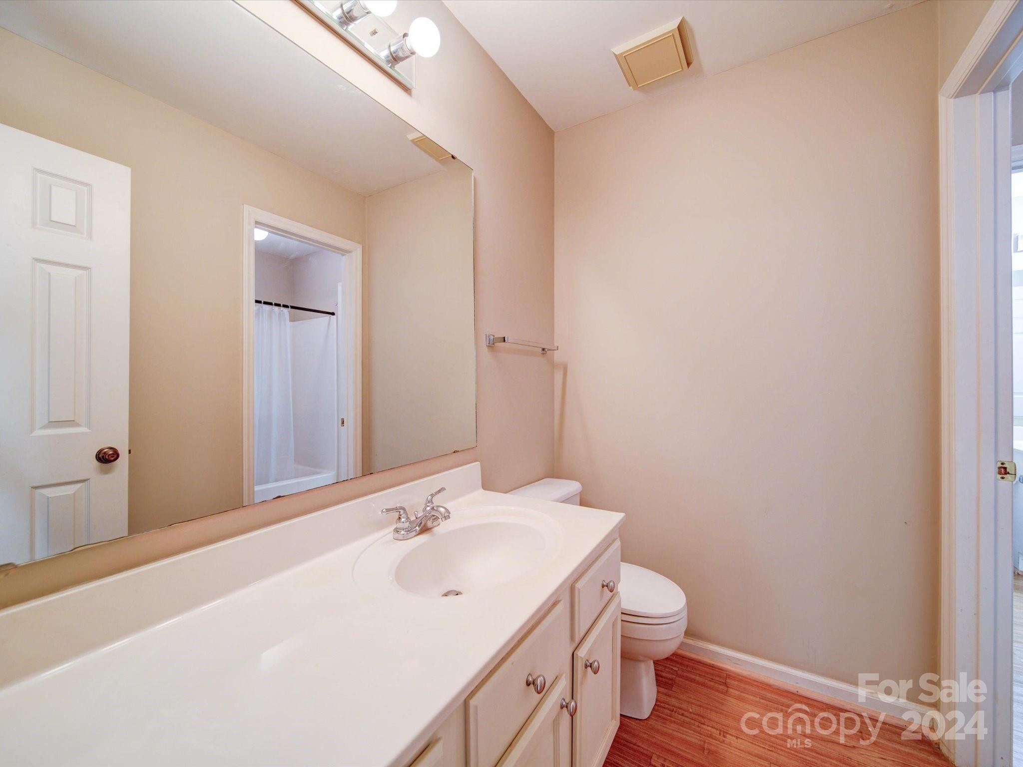 1212 E Franklin Boulevard Unit: B