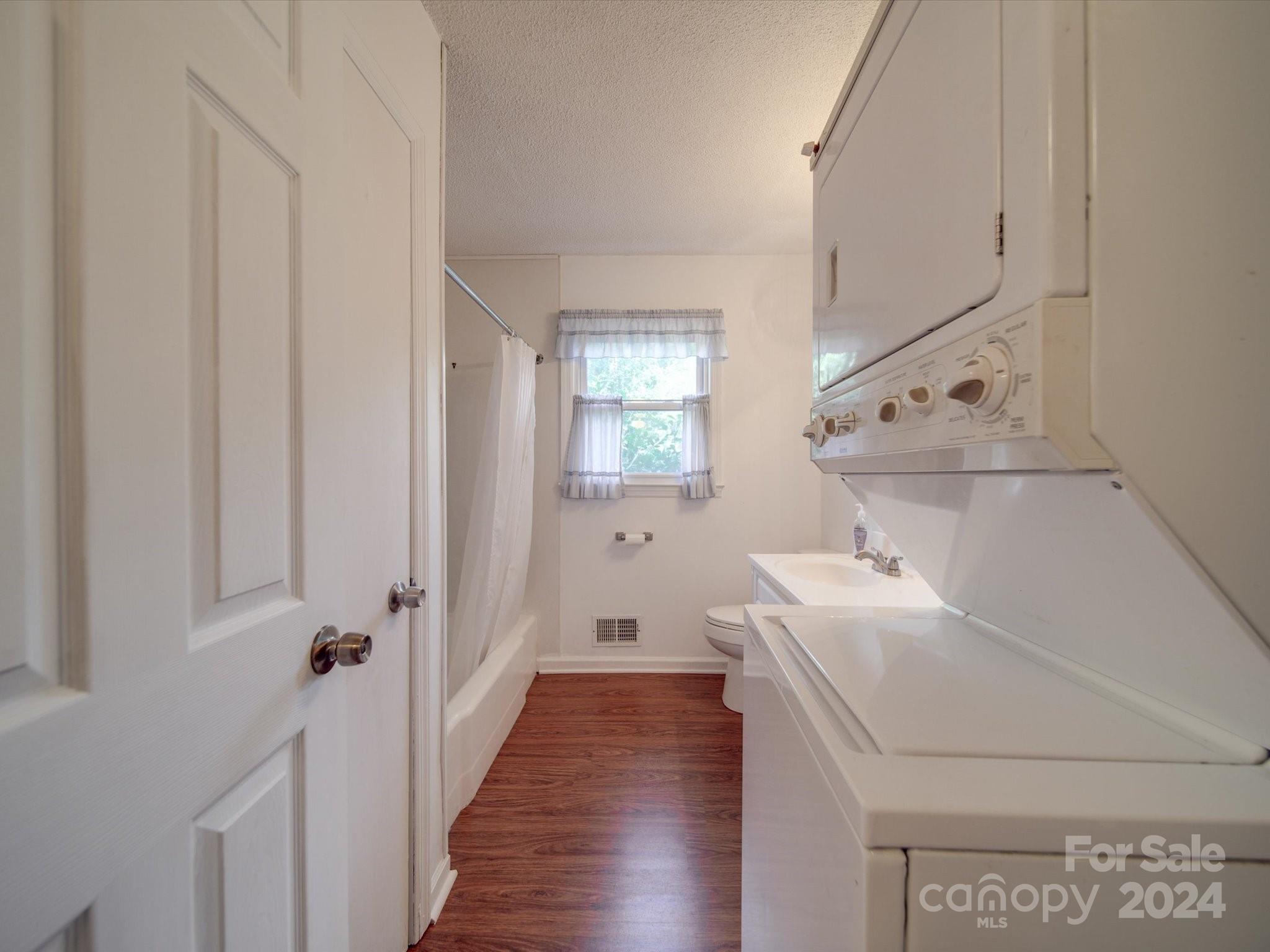 3531 Chapelwood Drive