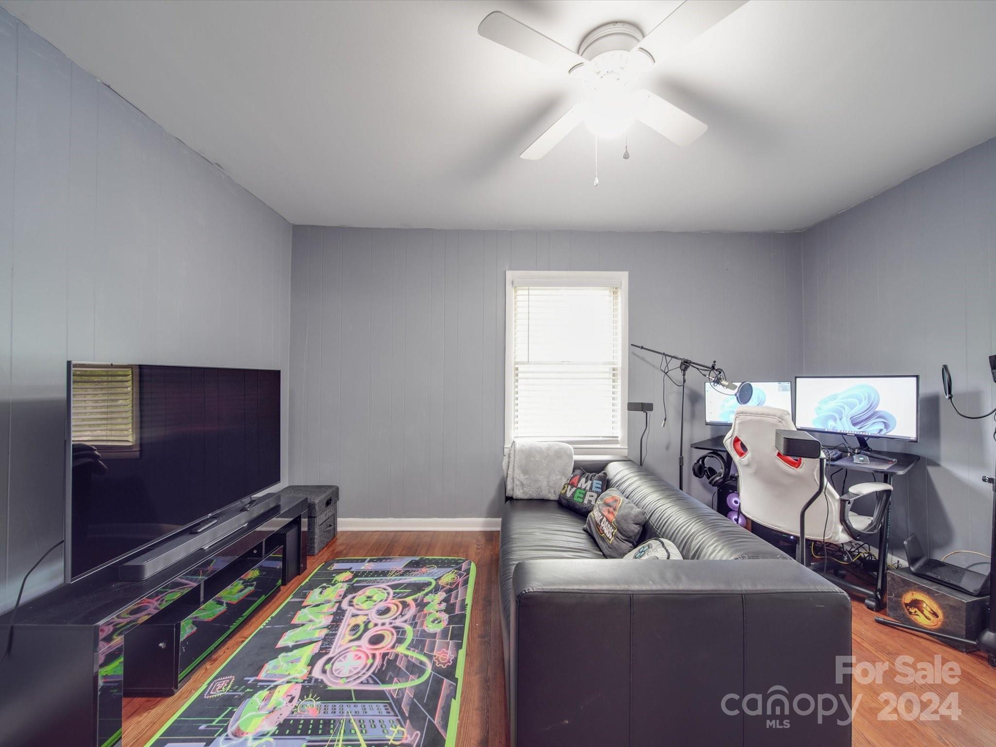508 S Maple Street