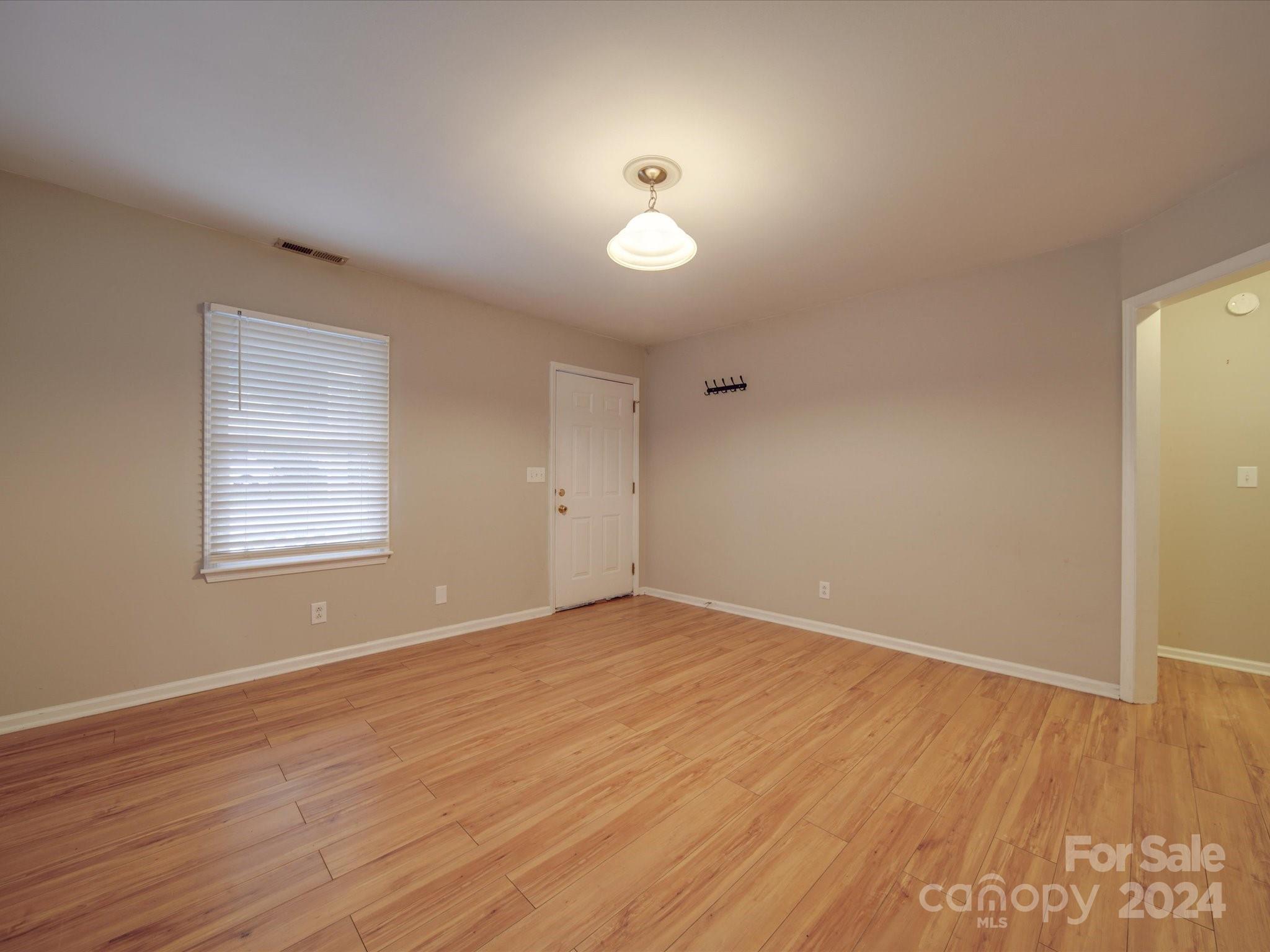 1211 Cloninger Avenue