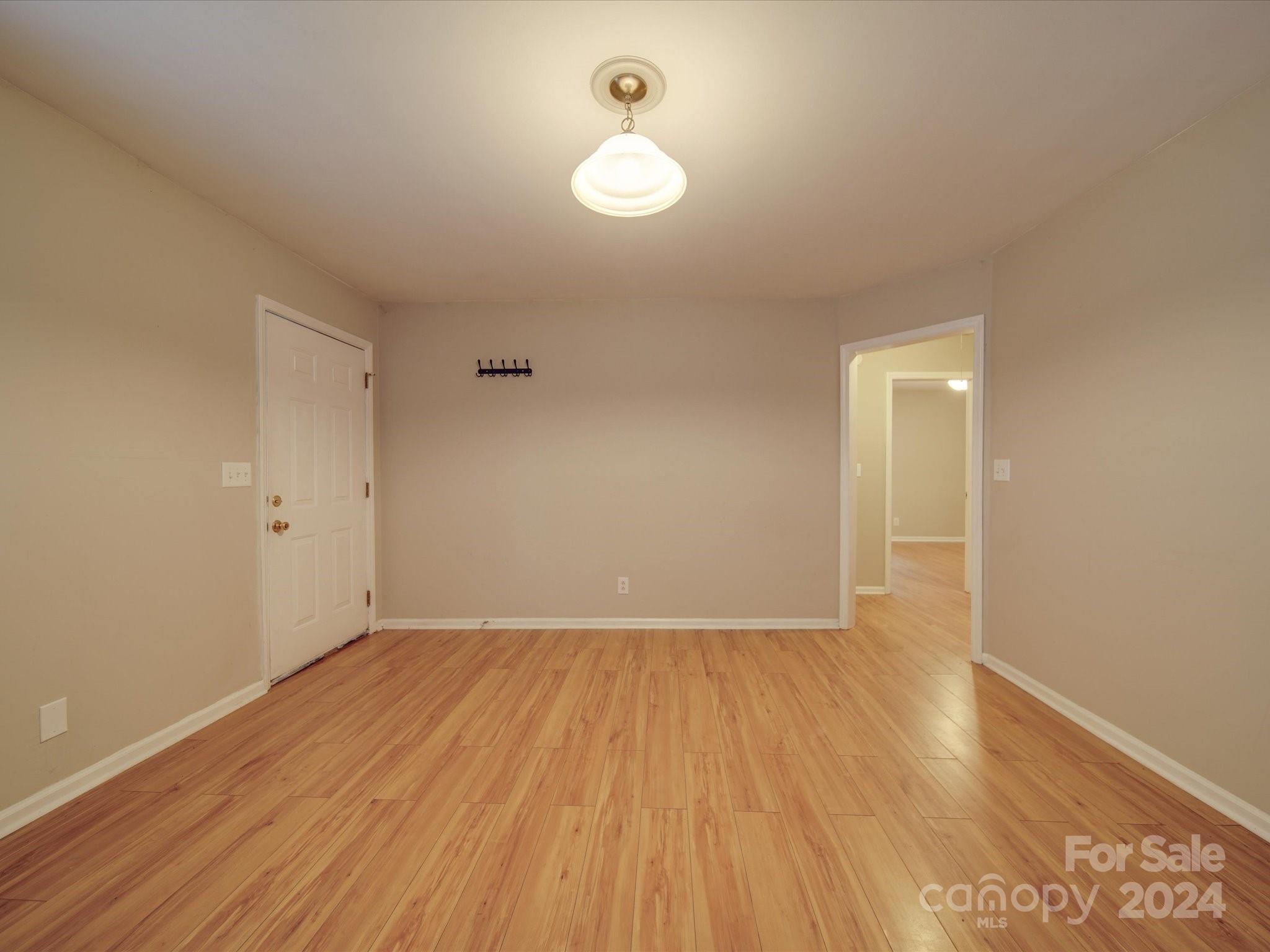 1211 Cloninger Avenue