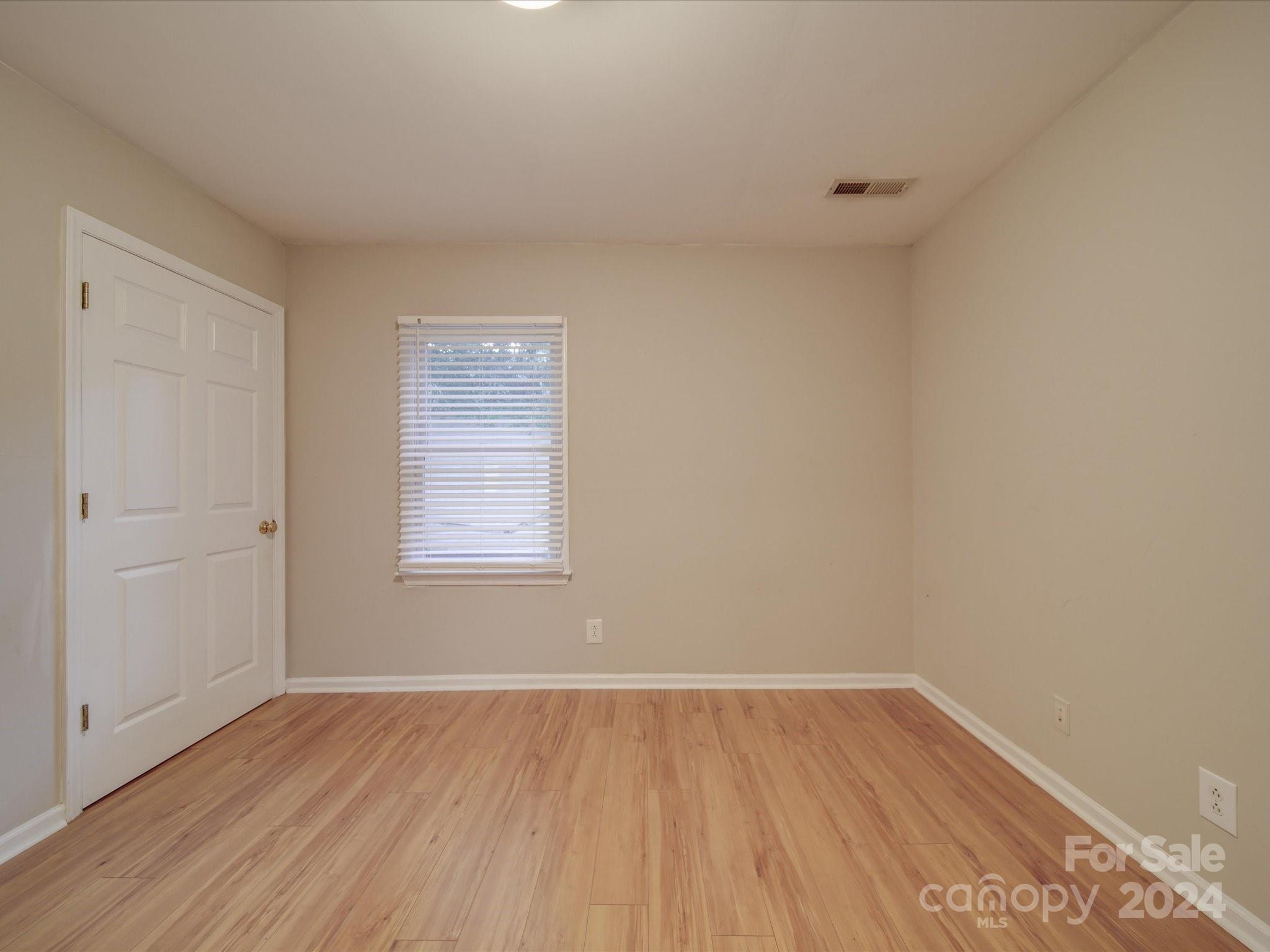1211 Cloninger Avenue