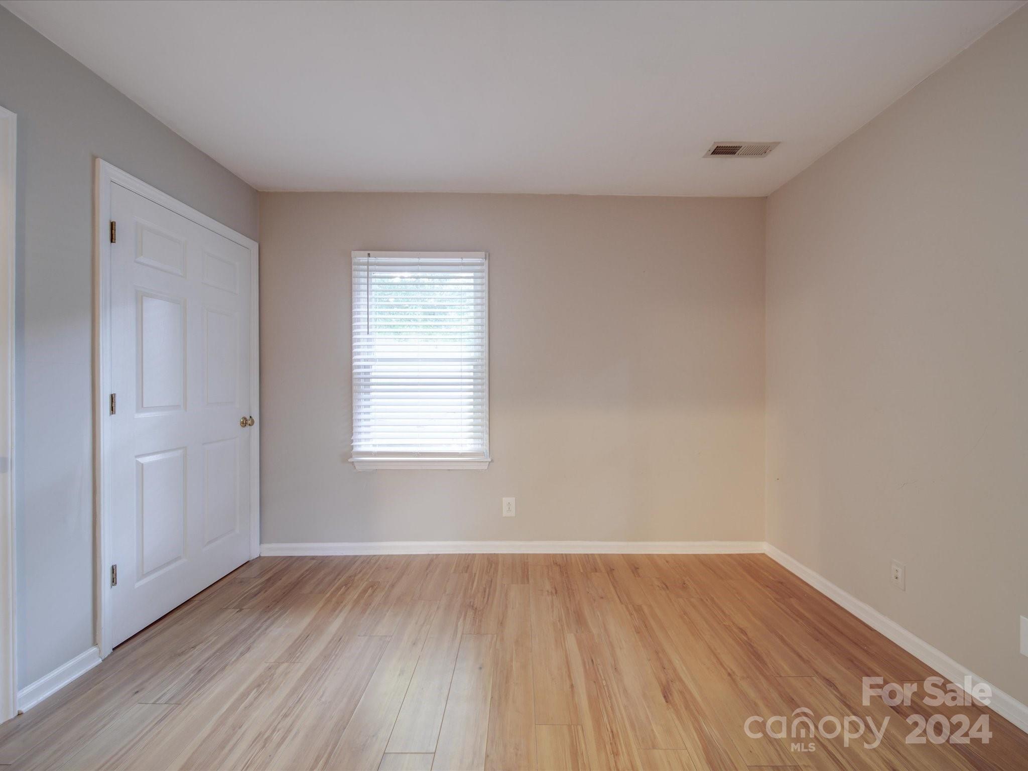 1211 Cloninger Avenue