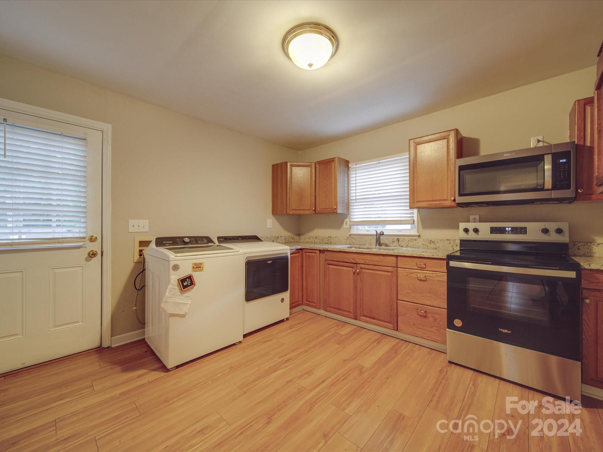 1211 Cloninger Avenue