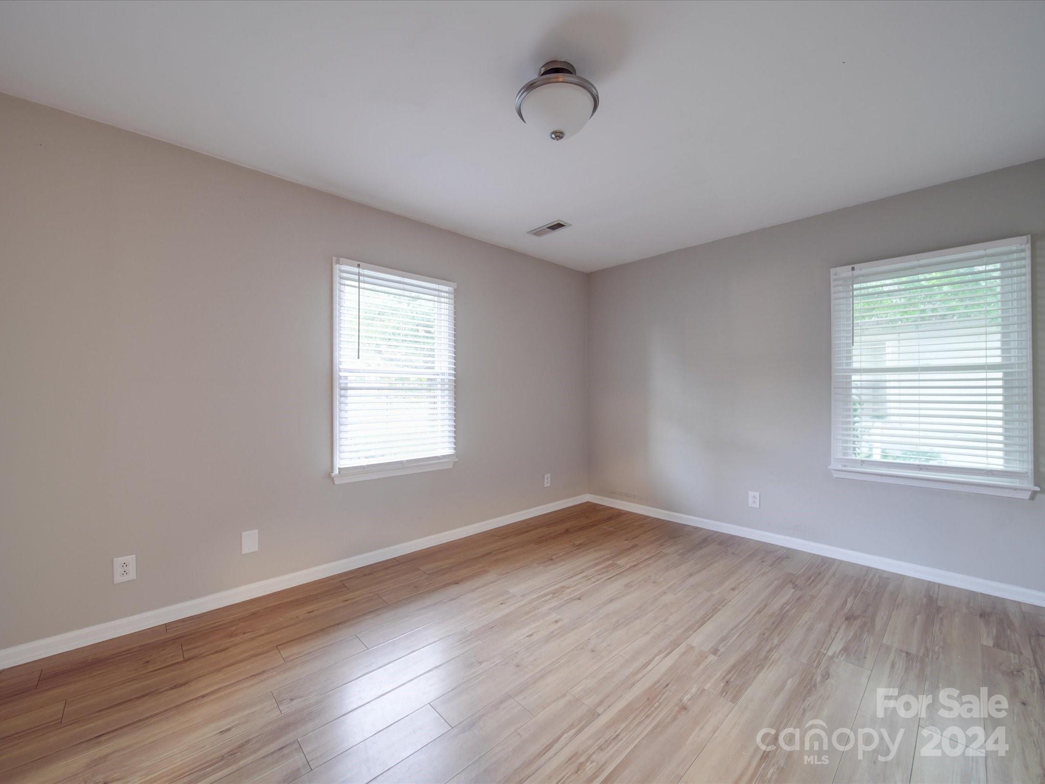 1211 Cloninger Avenue
