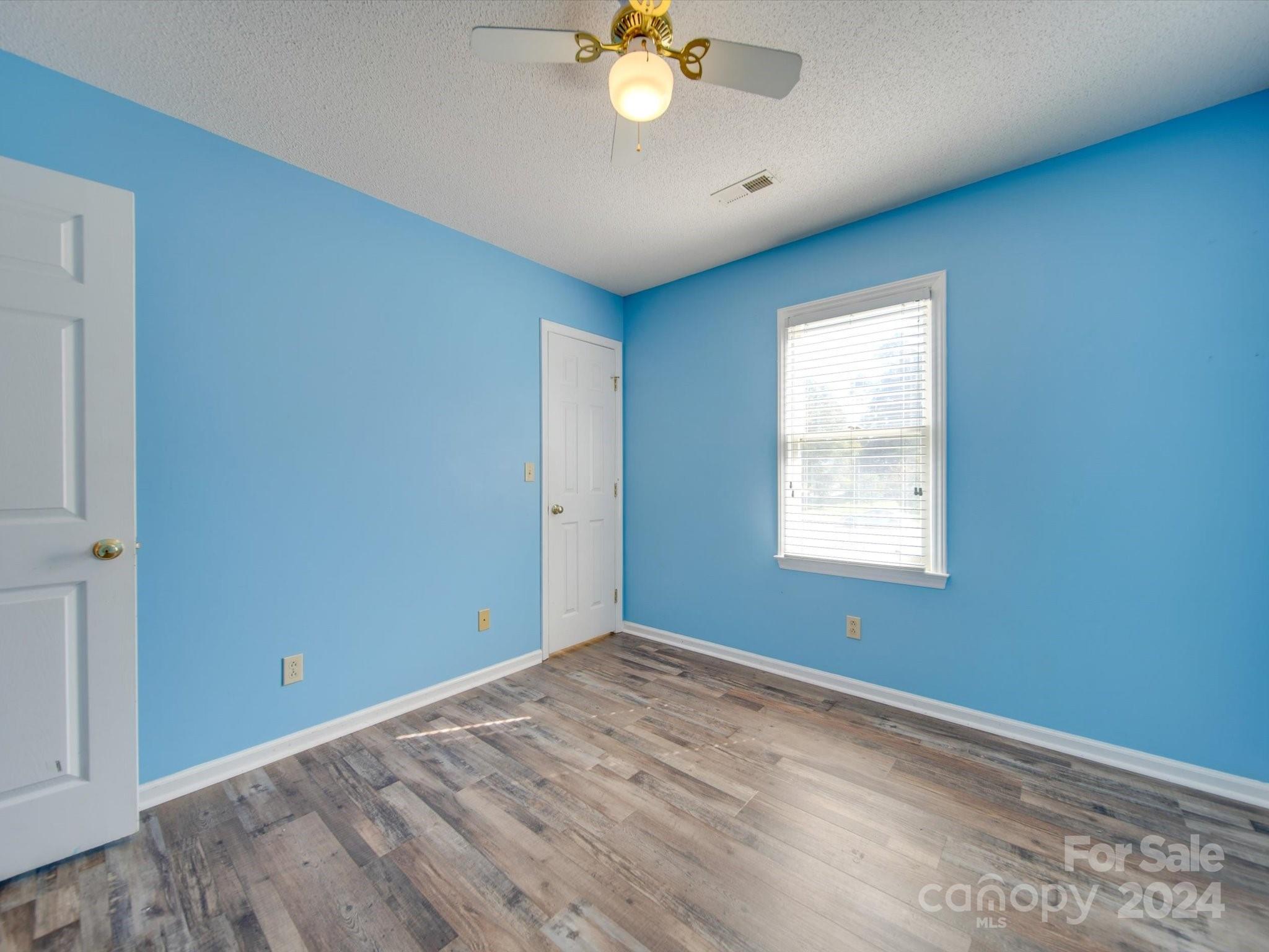 1942 Rhoden Court