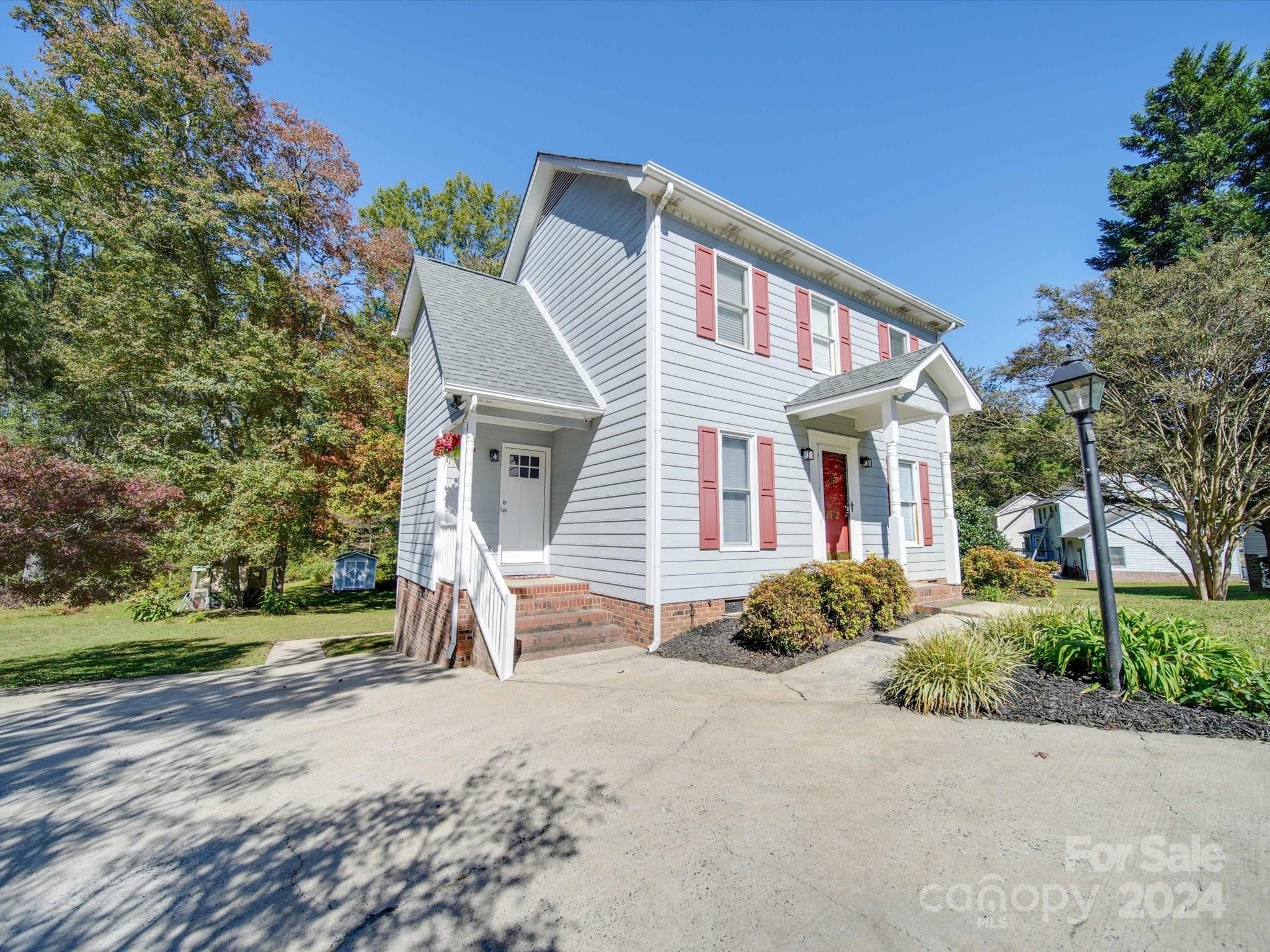 1942 Rhoden Court
