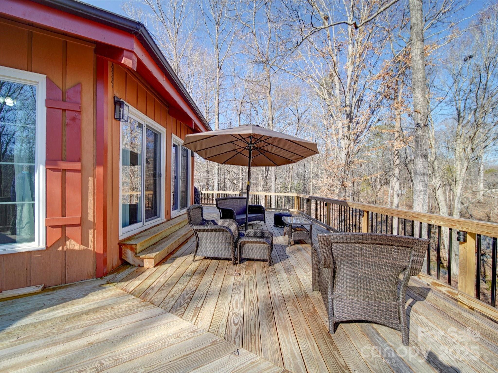 128 Fallingwood Circle