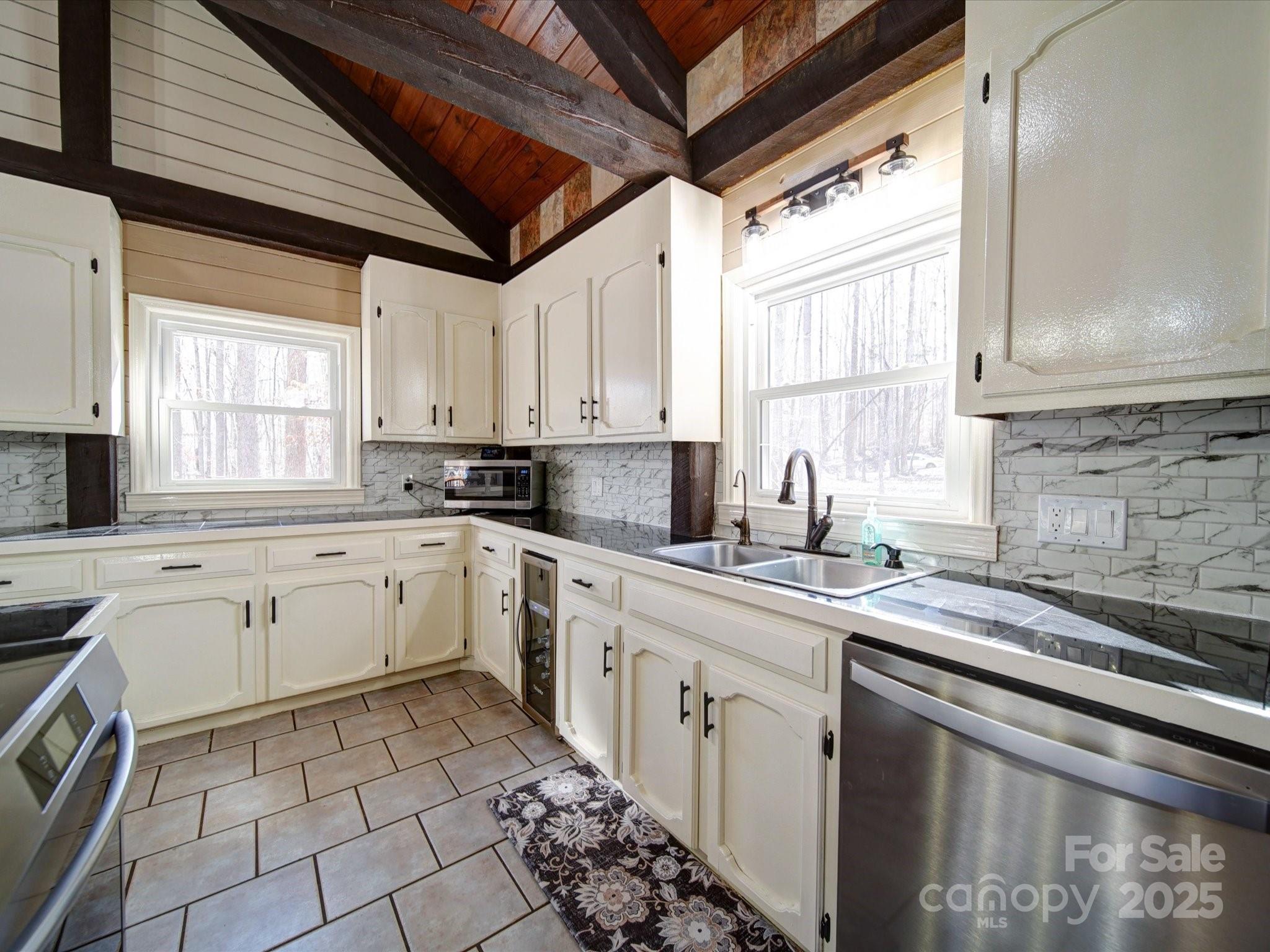 128 Fallingwood Circle