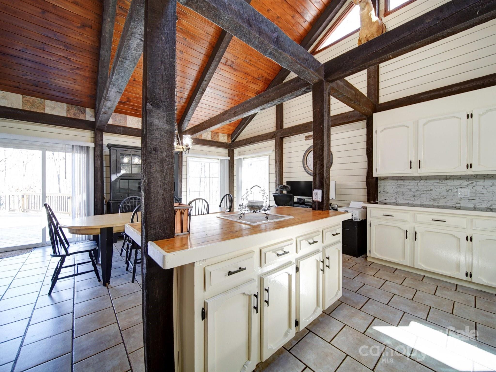 128 Fallingwood Circle