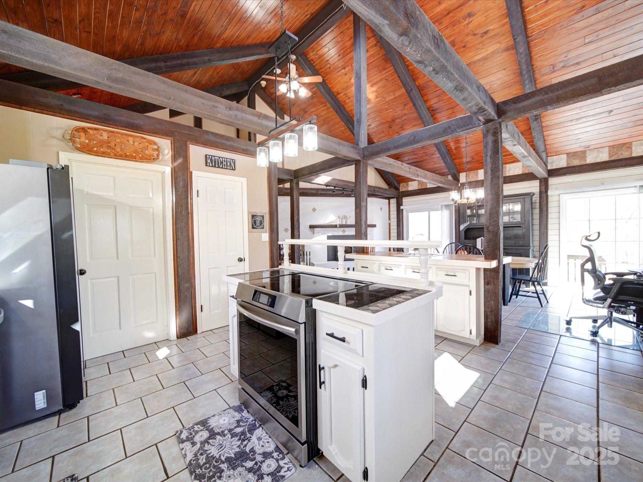 128 Fallingwood Circle