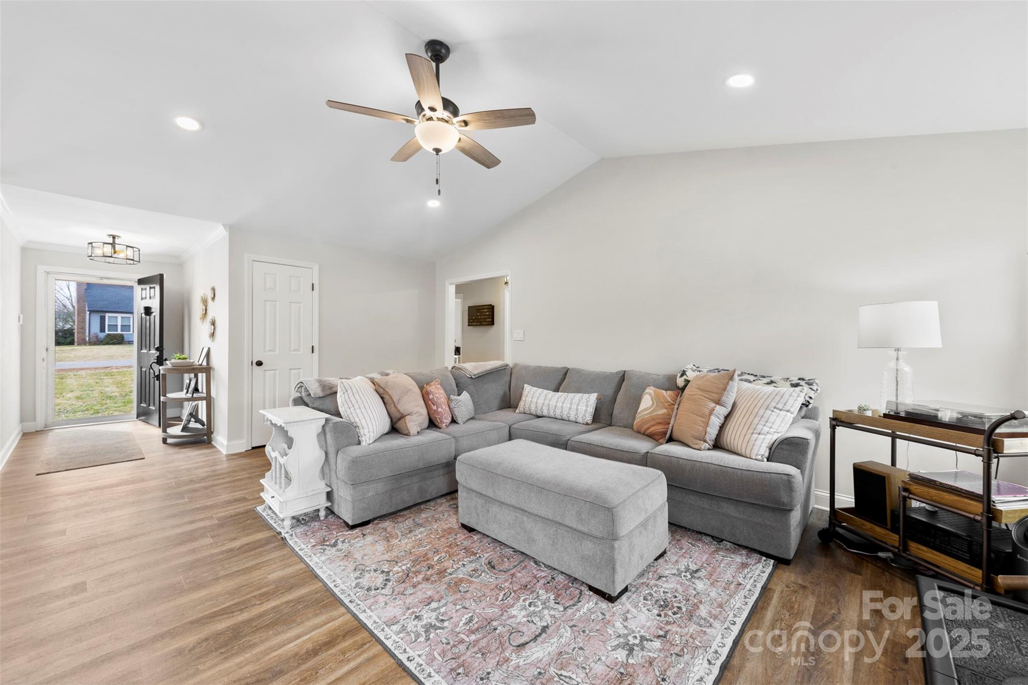 3521 Heather Lane
