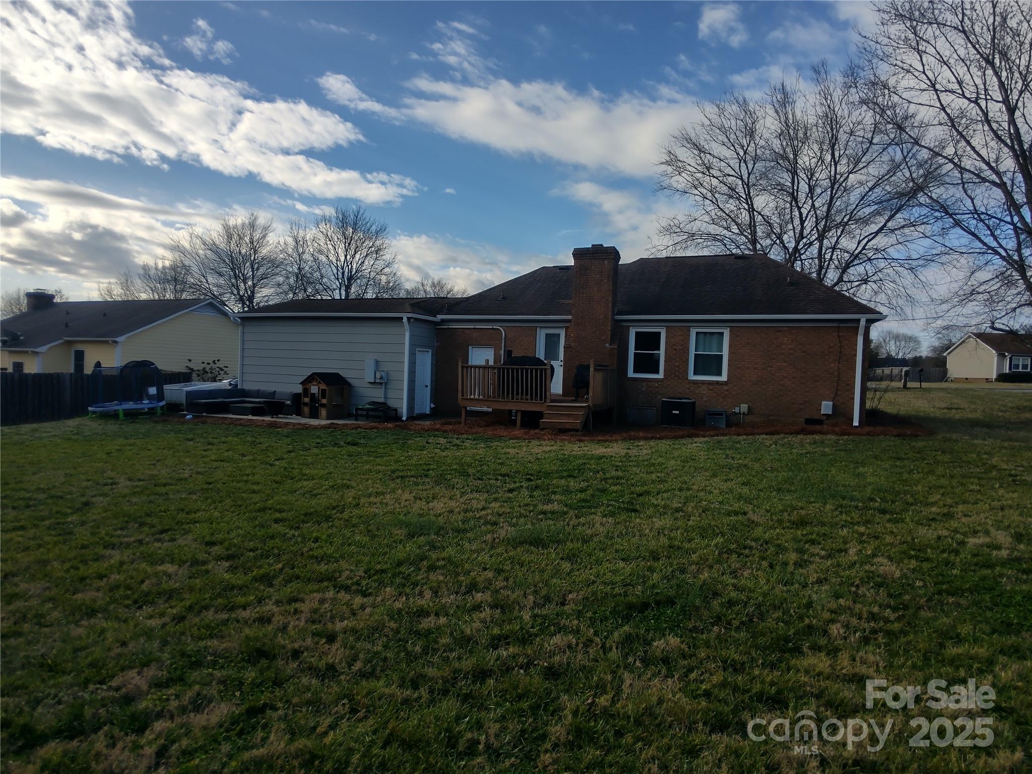 3521 Heather Lane