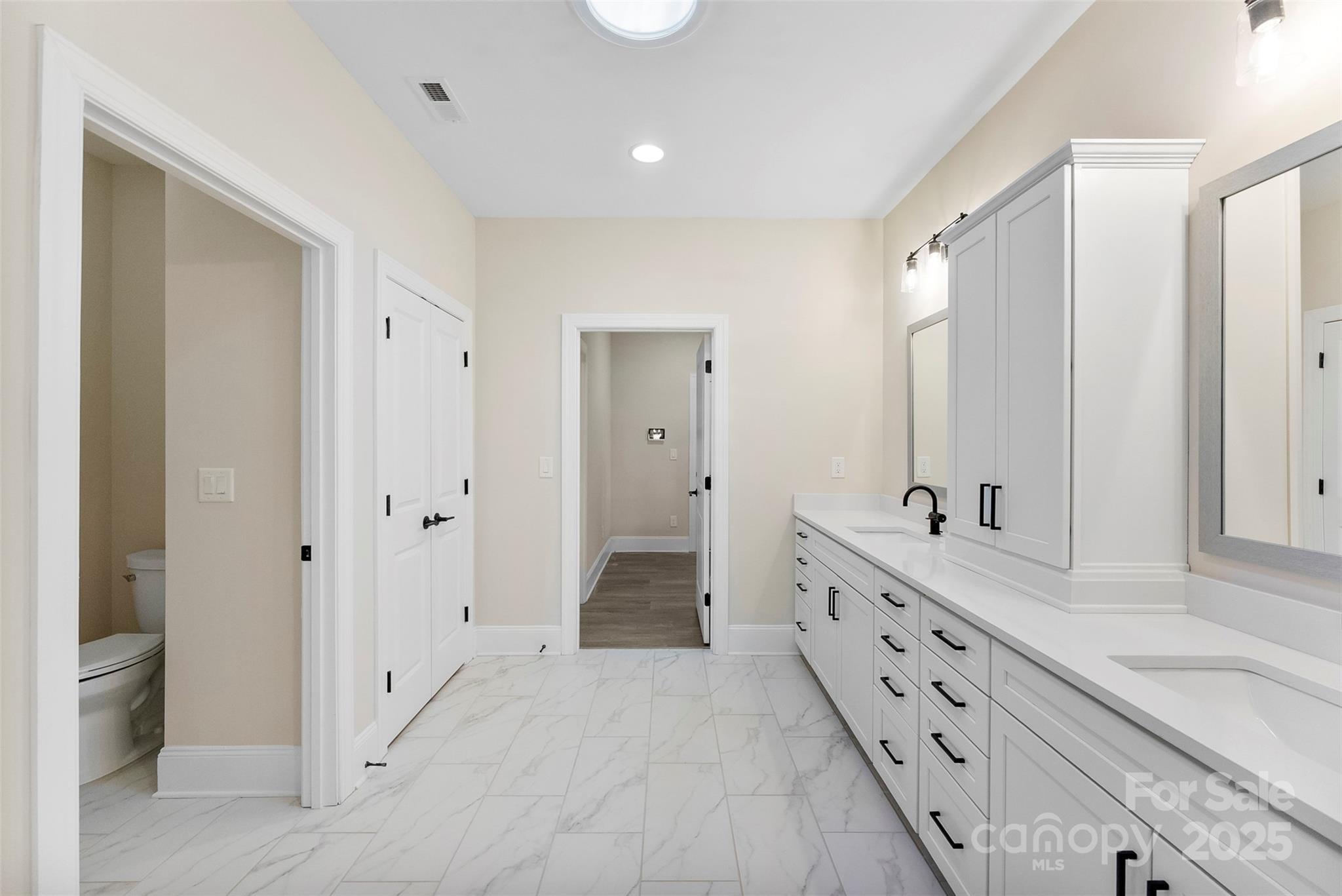 3089 Founding Fathers Drive