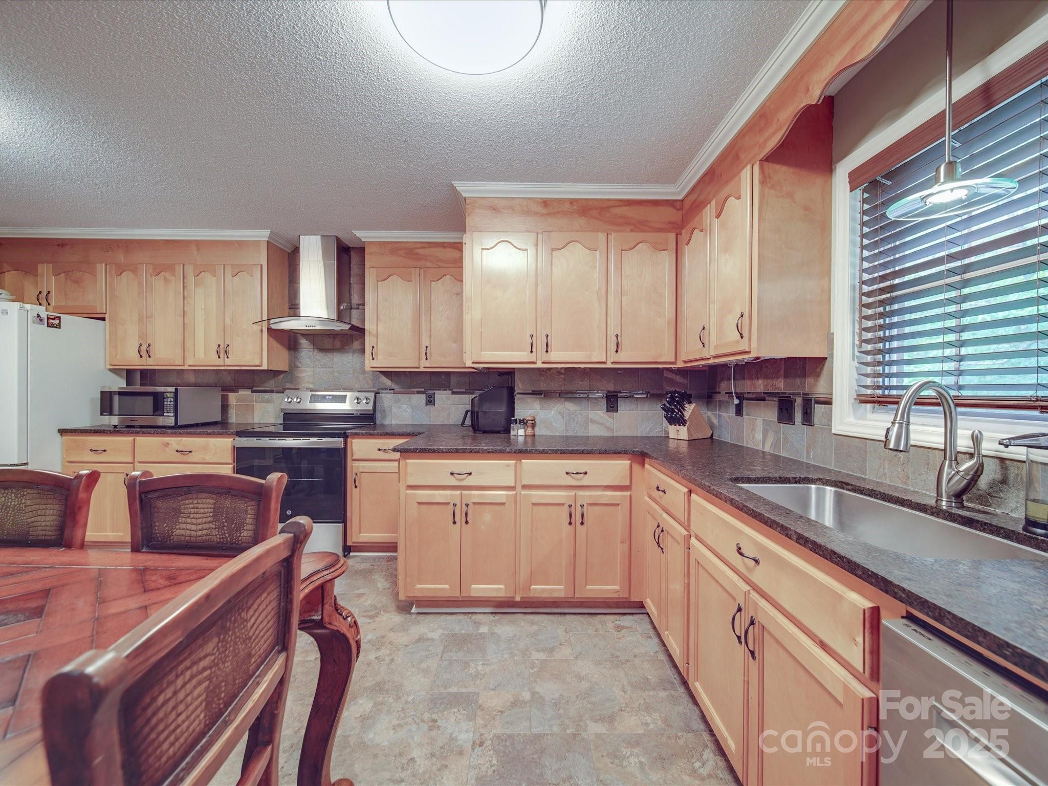 4620 Binwhe Lane