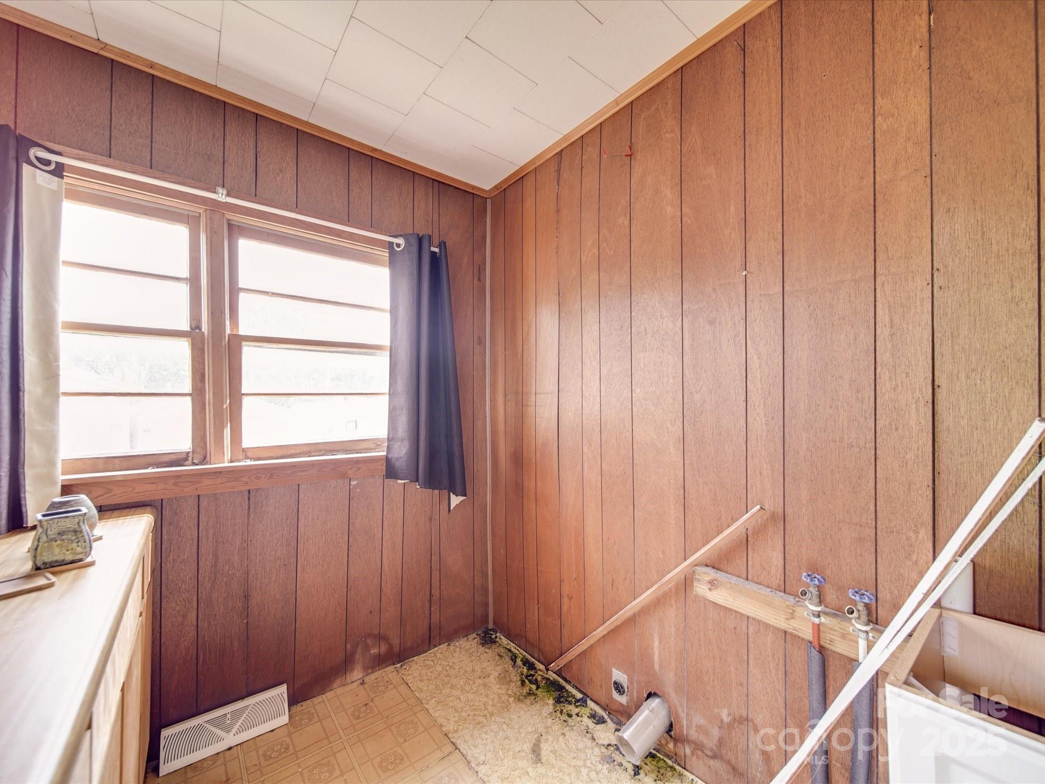 201 Robinson Road