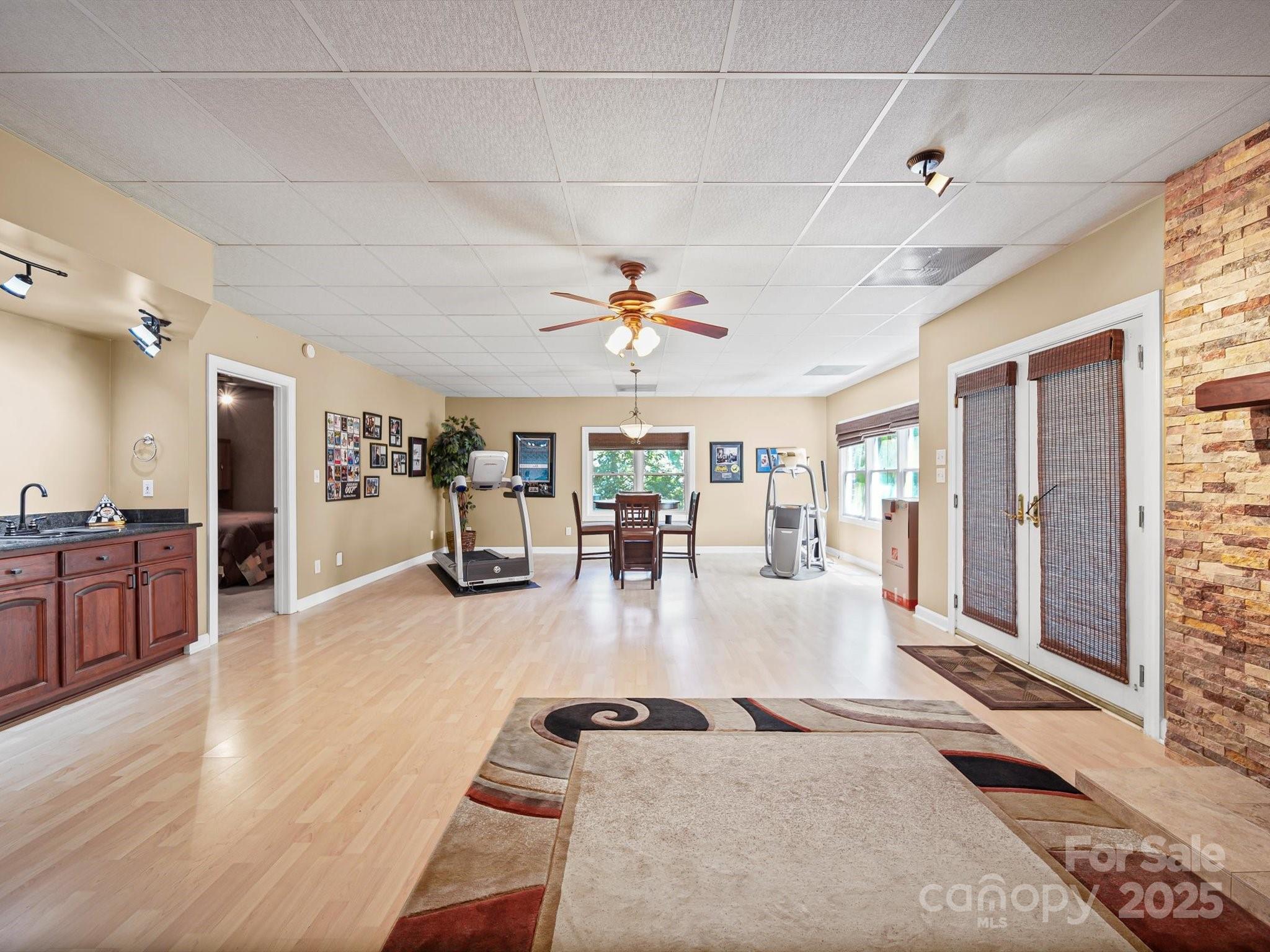 2769 Independence Way