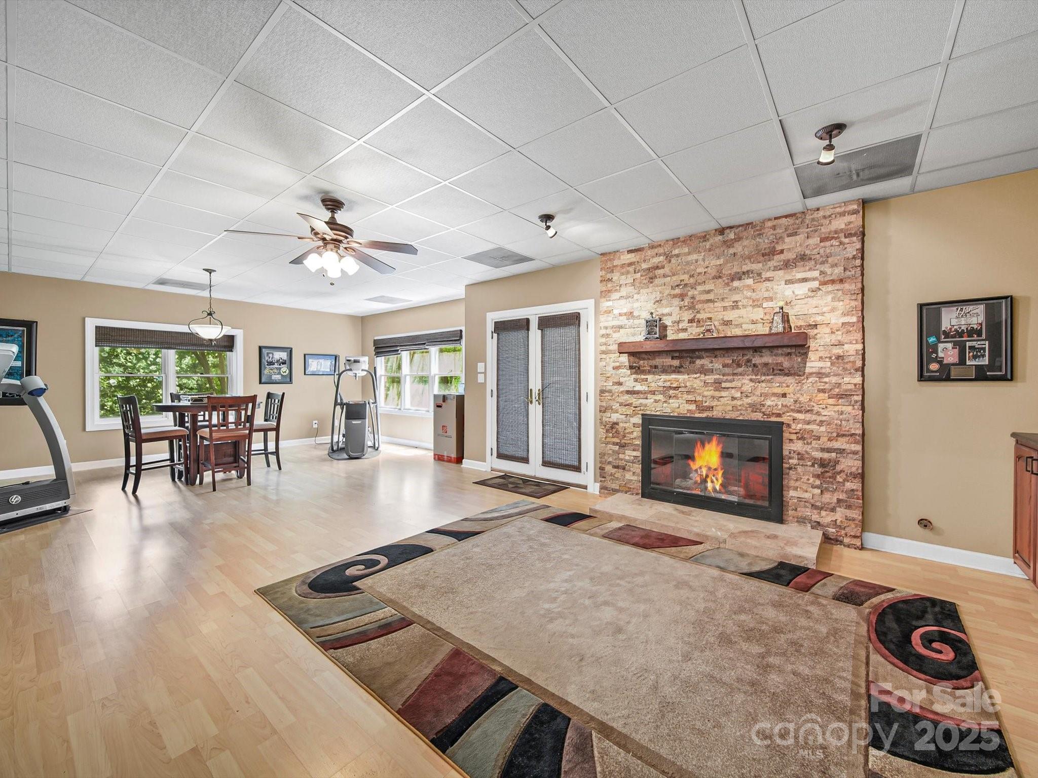 2769 Independence Way