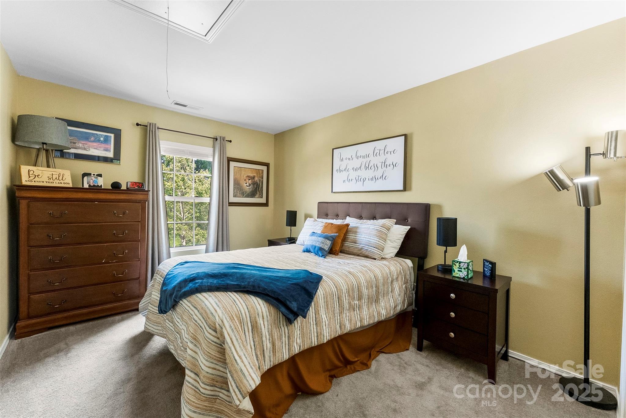 924 Willow Creek Drive