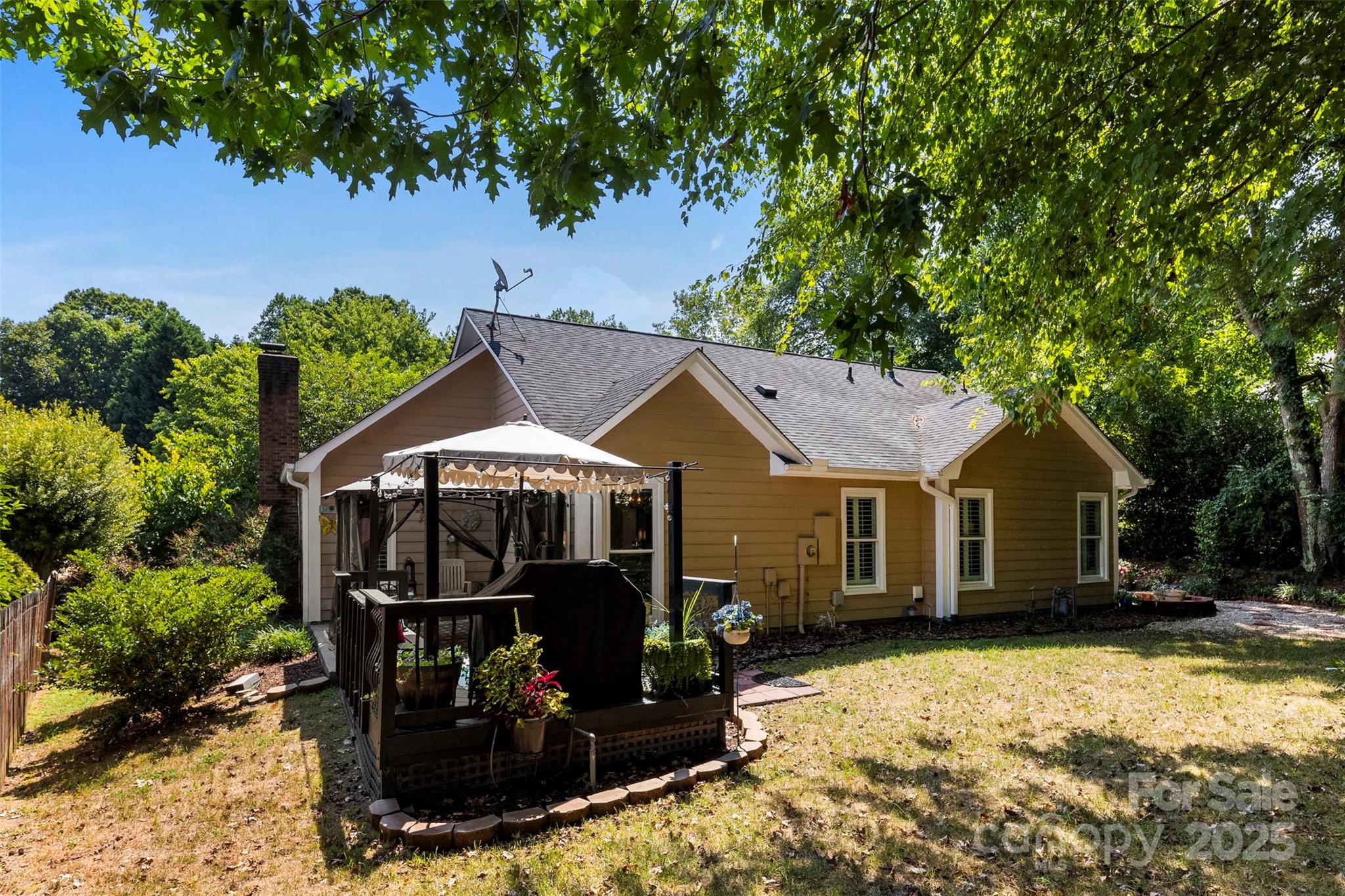 3084 River Ridge Drive