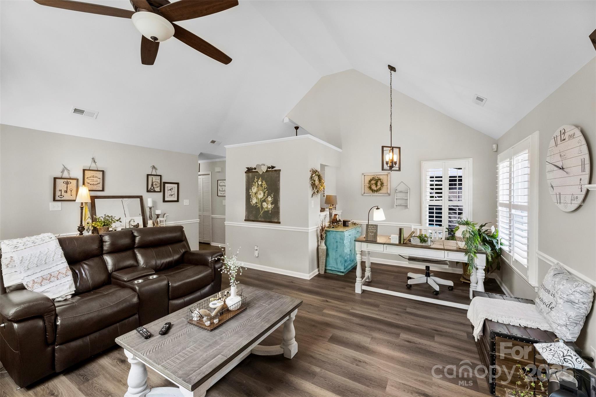 3084 River Ridge Drive