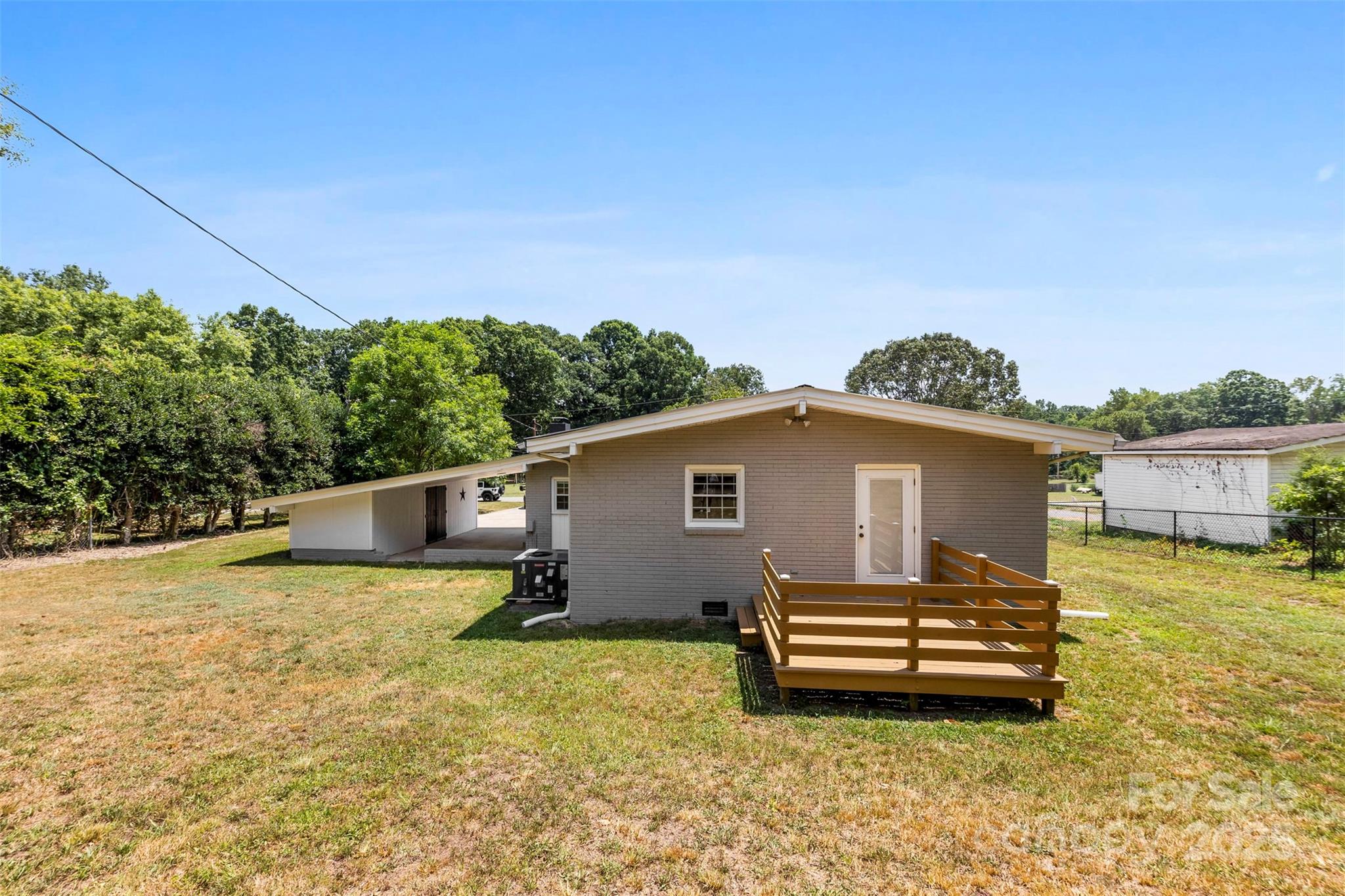 1313 Signal Avenue