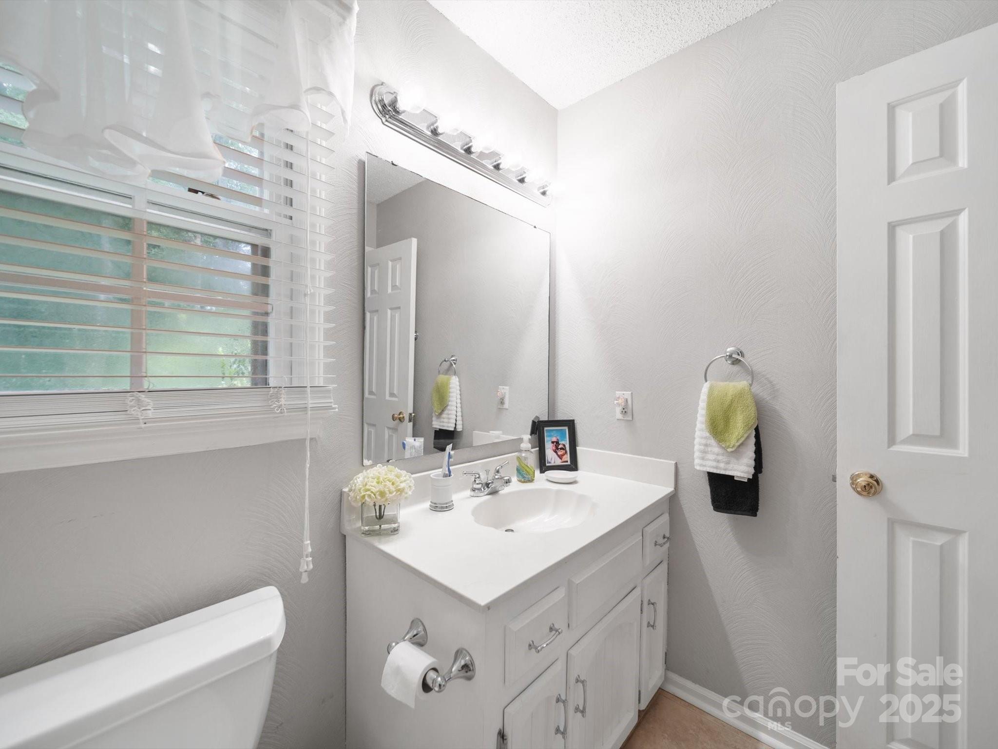 713 Hickory Hill Court