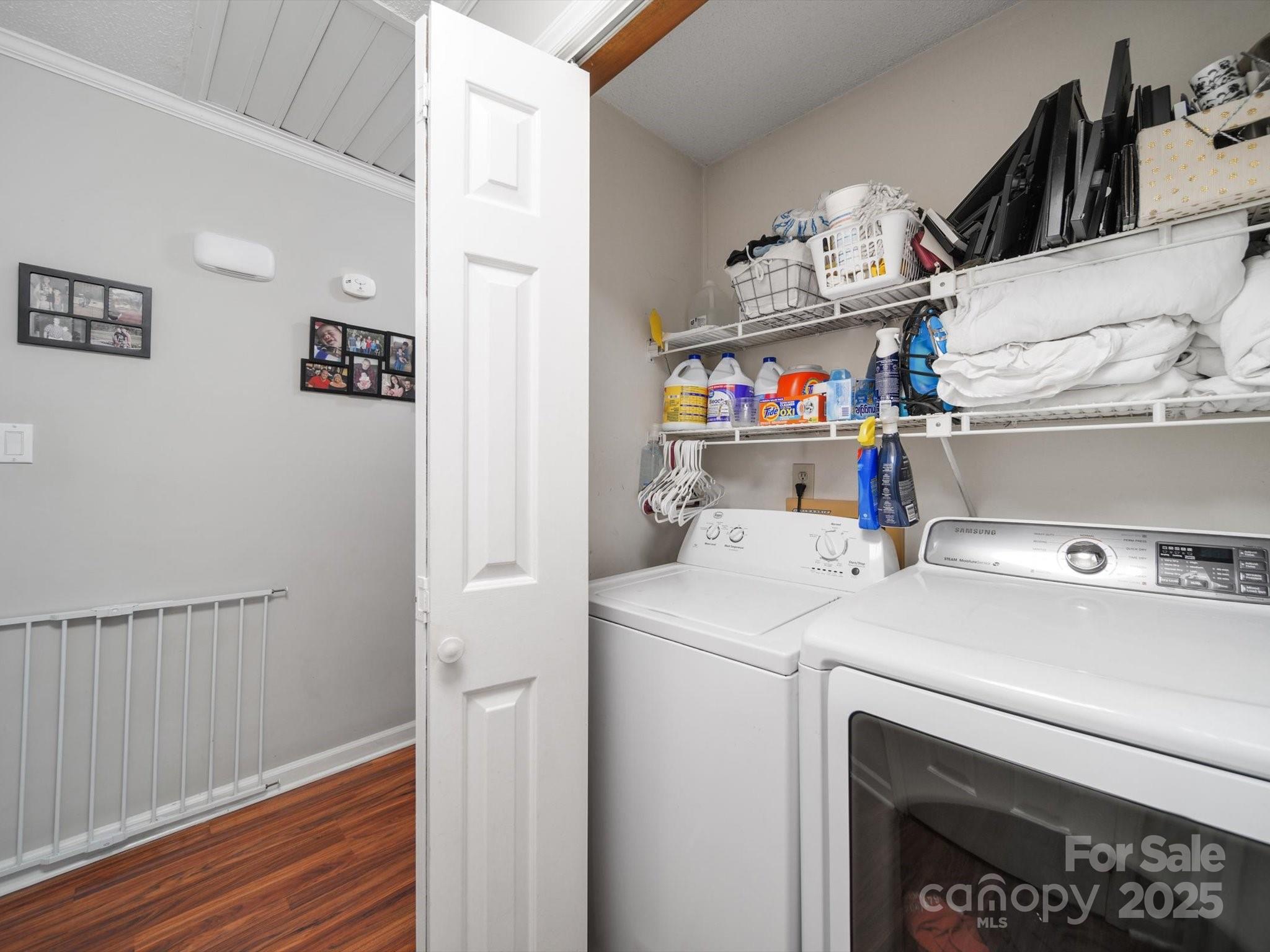 713 Hickory Hill Court