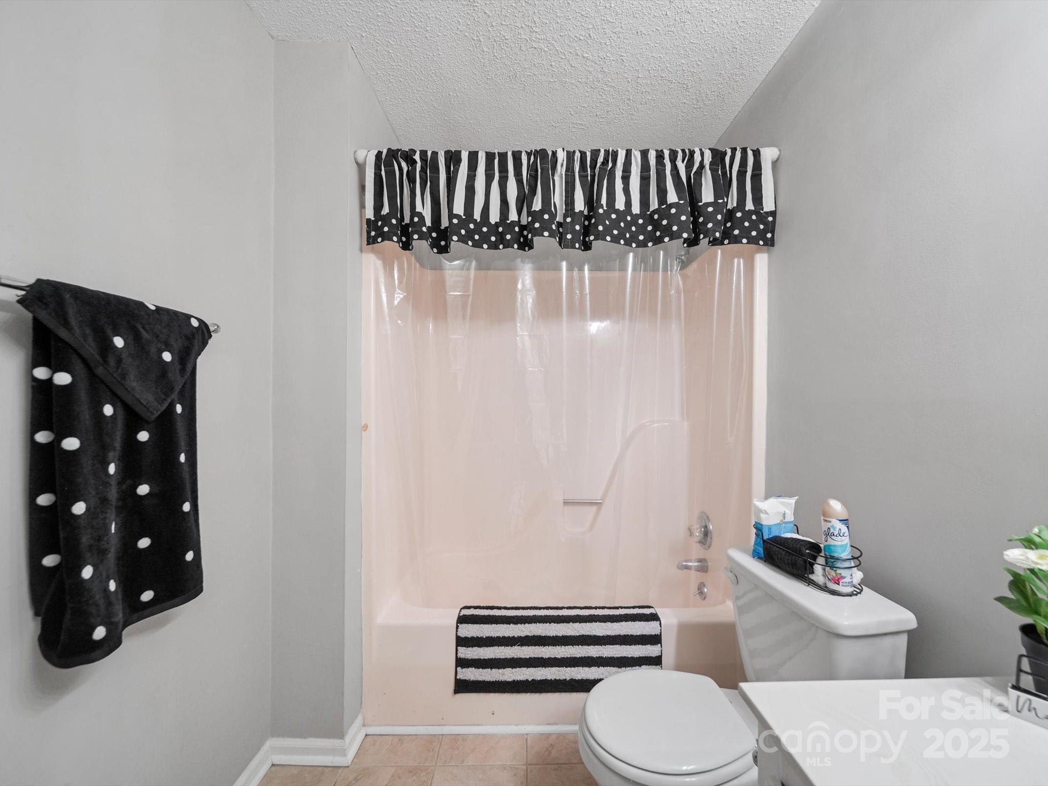 713 Hickory Hill Court