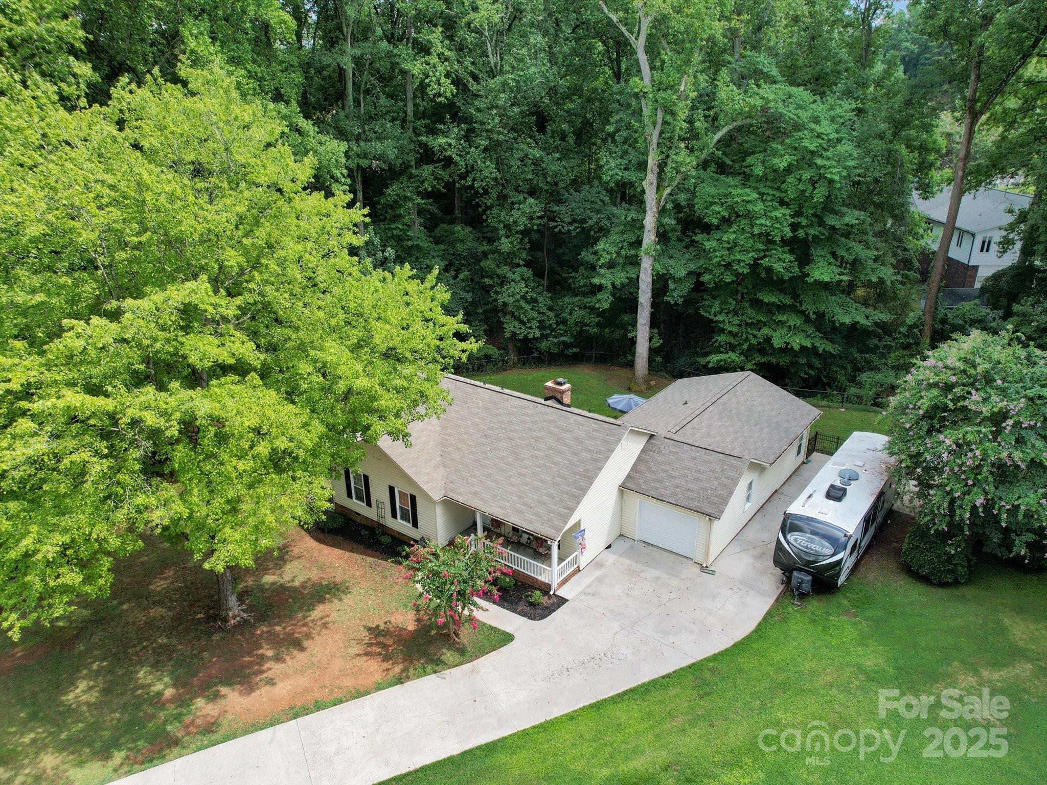713 Hickory Hill Court