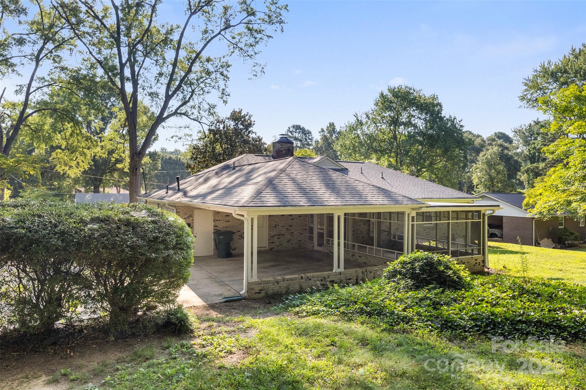 1915 Kingston Drive
