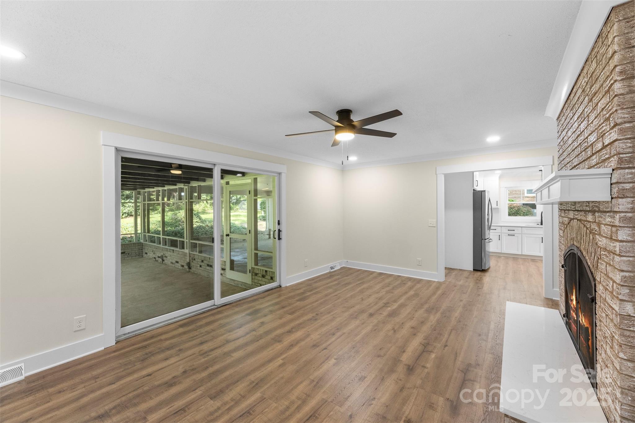 1915 Kingston Drive