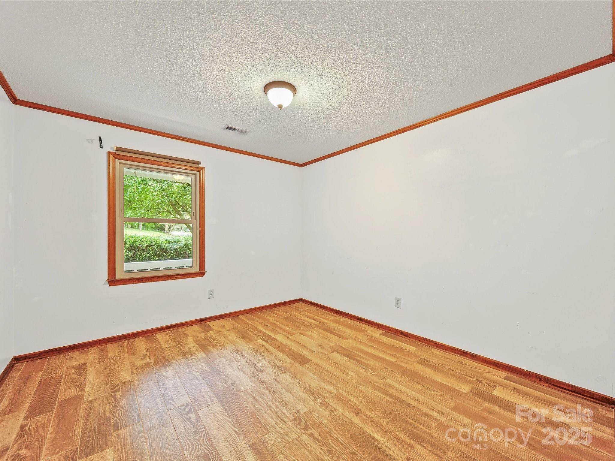222 Woodridge Drive