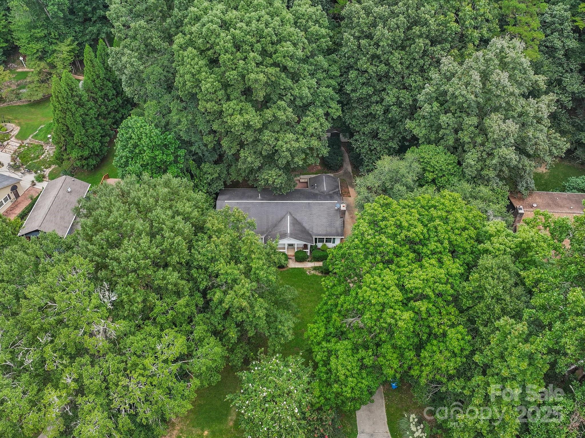 222 Woodridge Drive