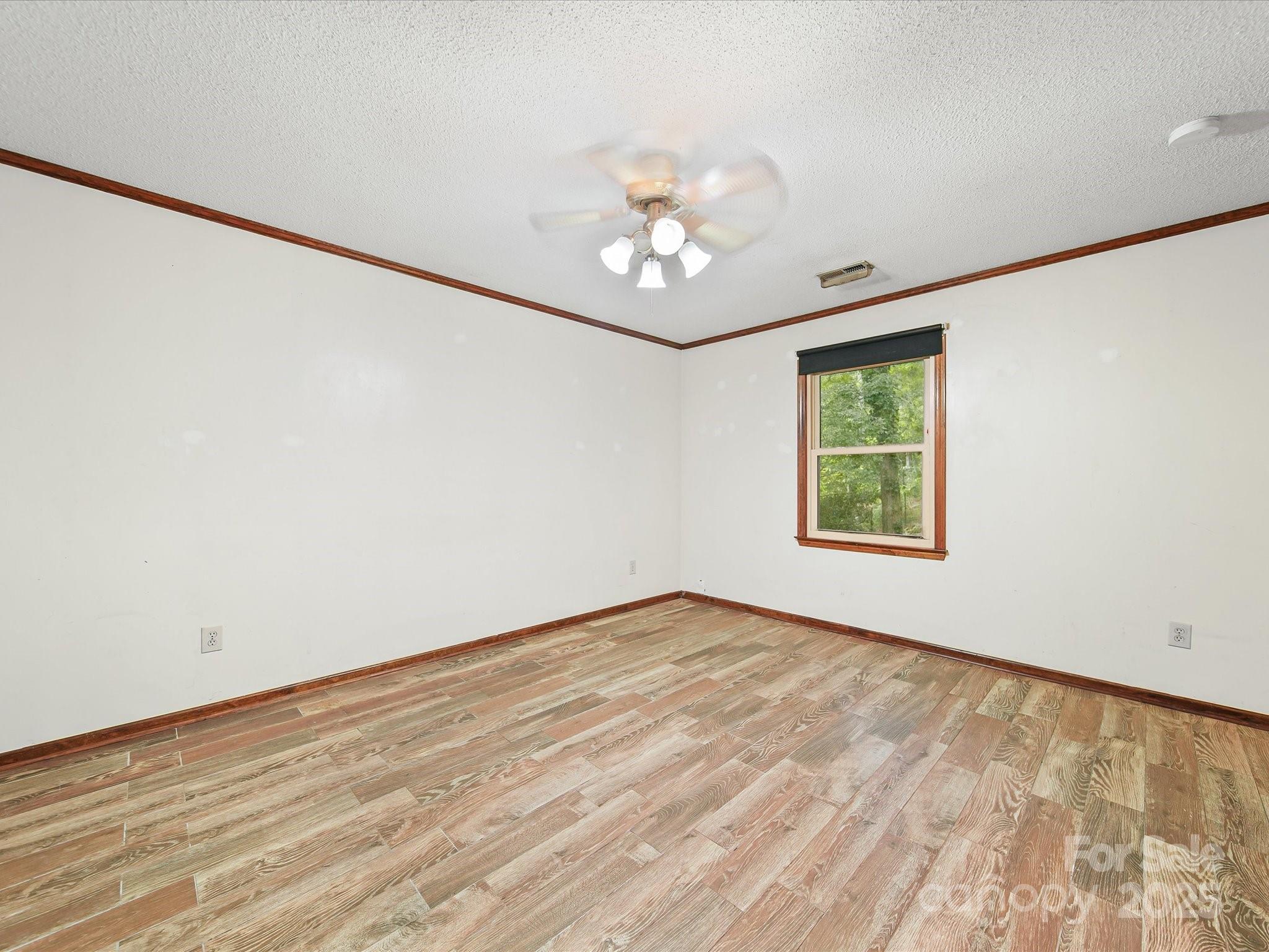 222 Woodridge Drive