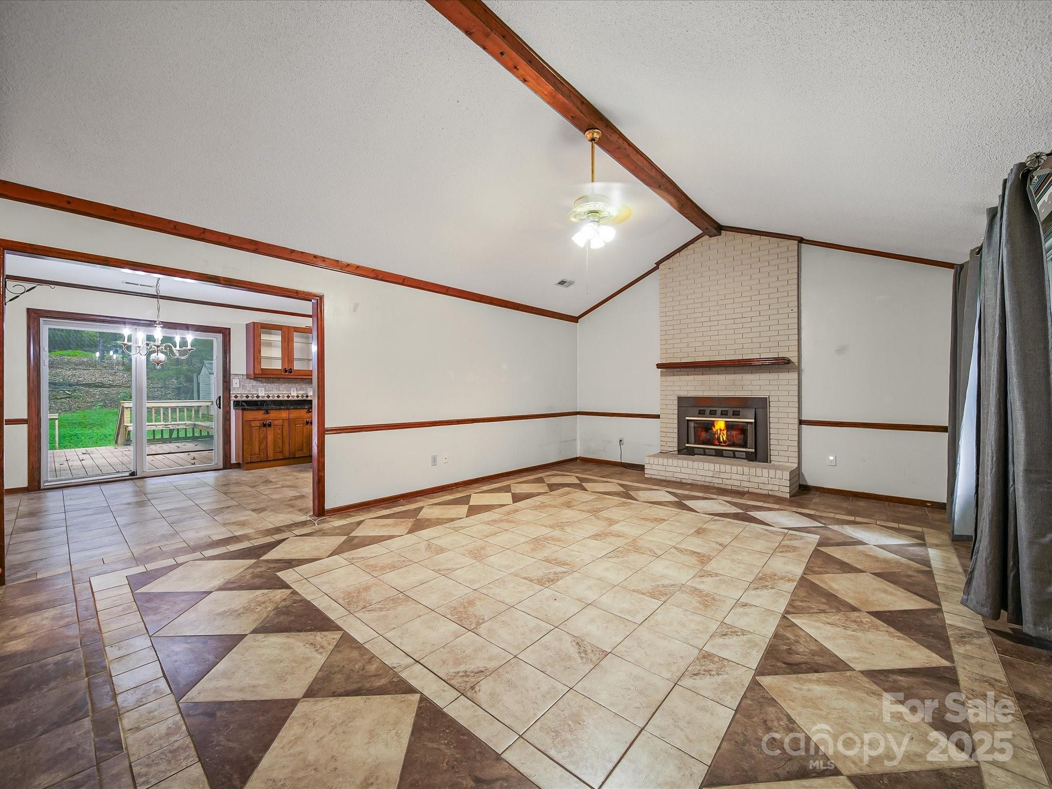 222 Woodridge Drive