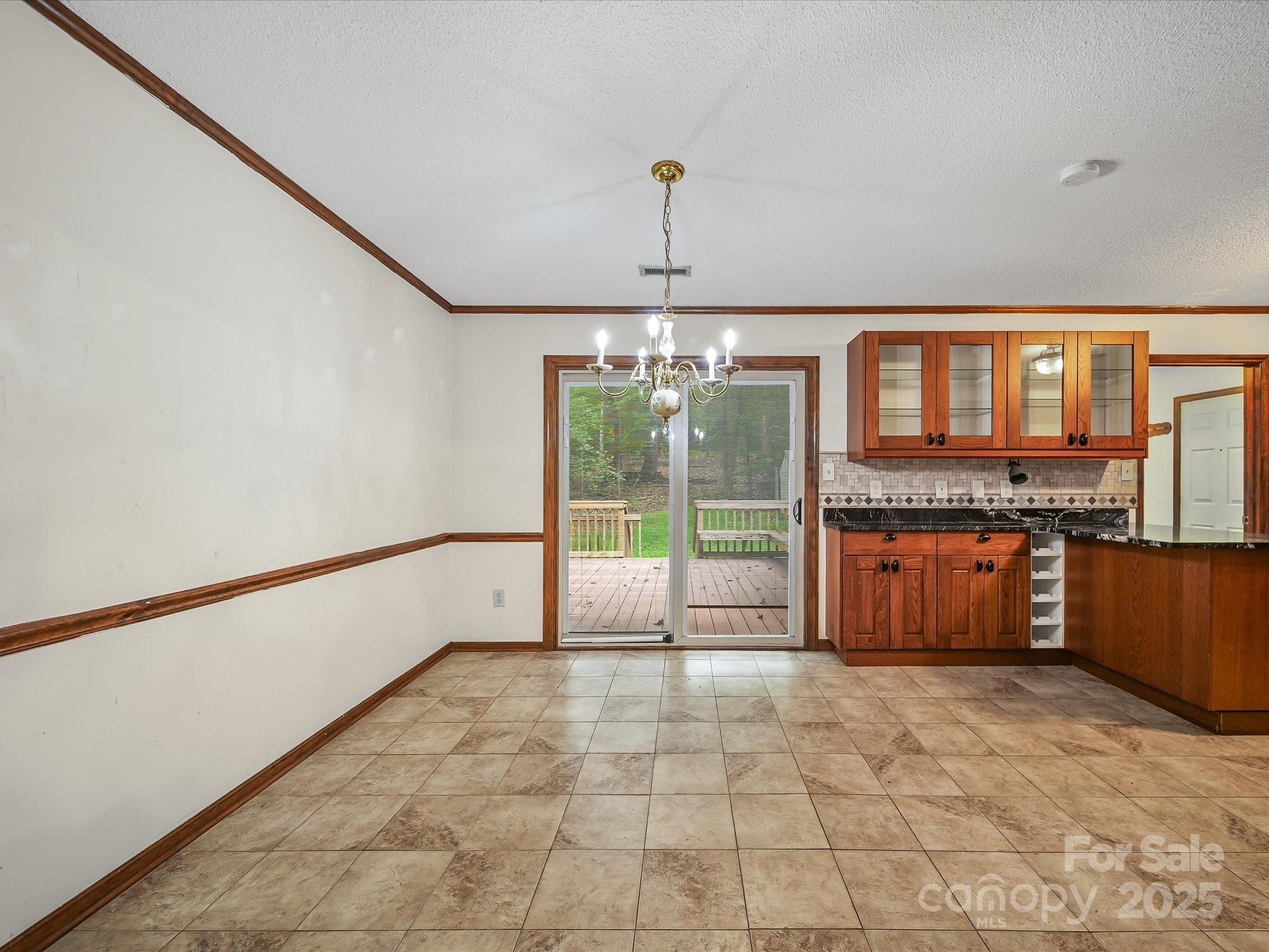 222 Woodridge Drive