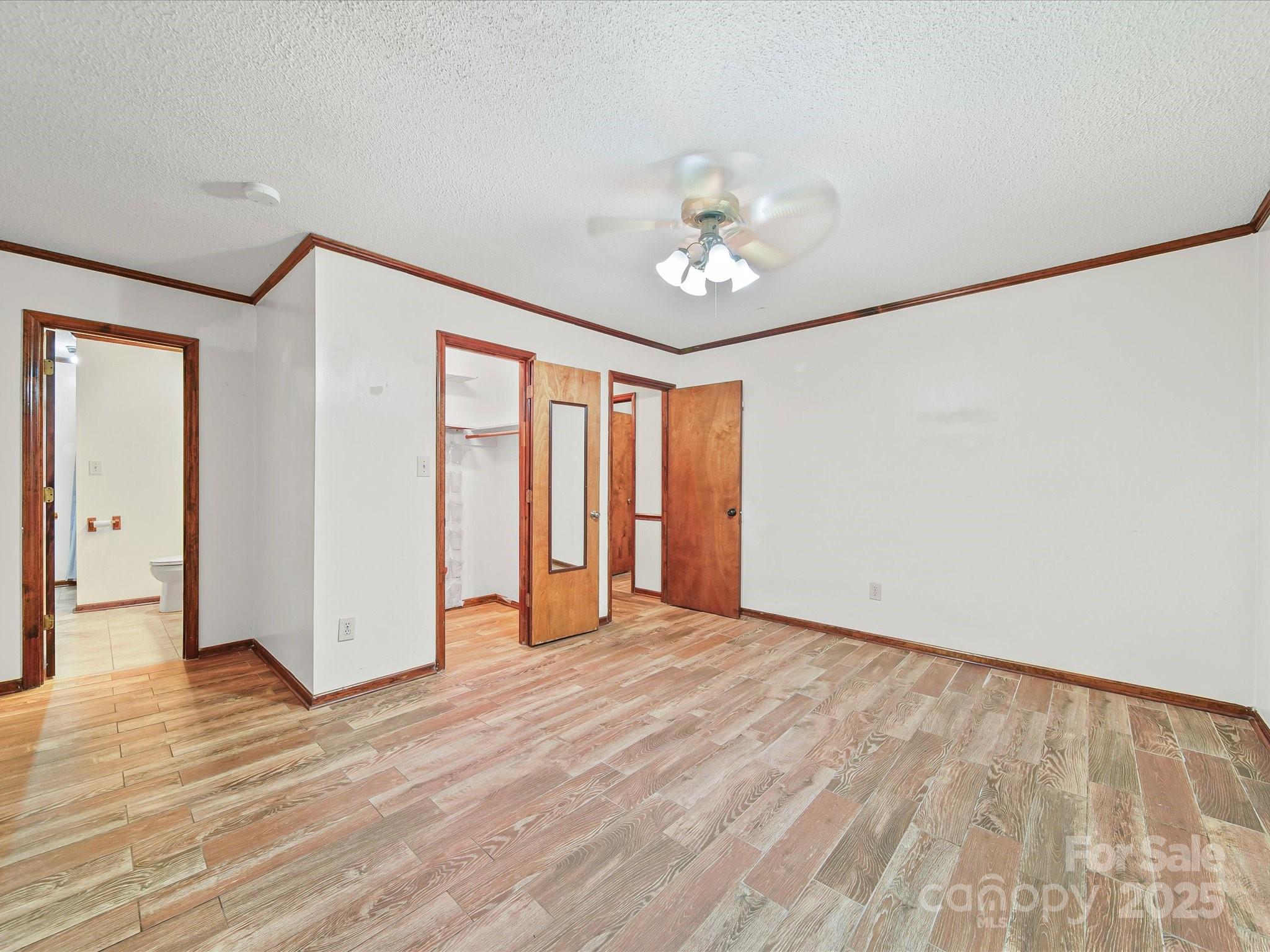222 Woodridge Drive