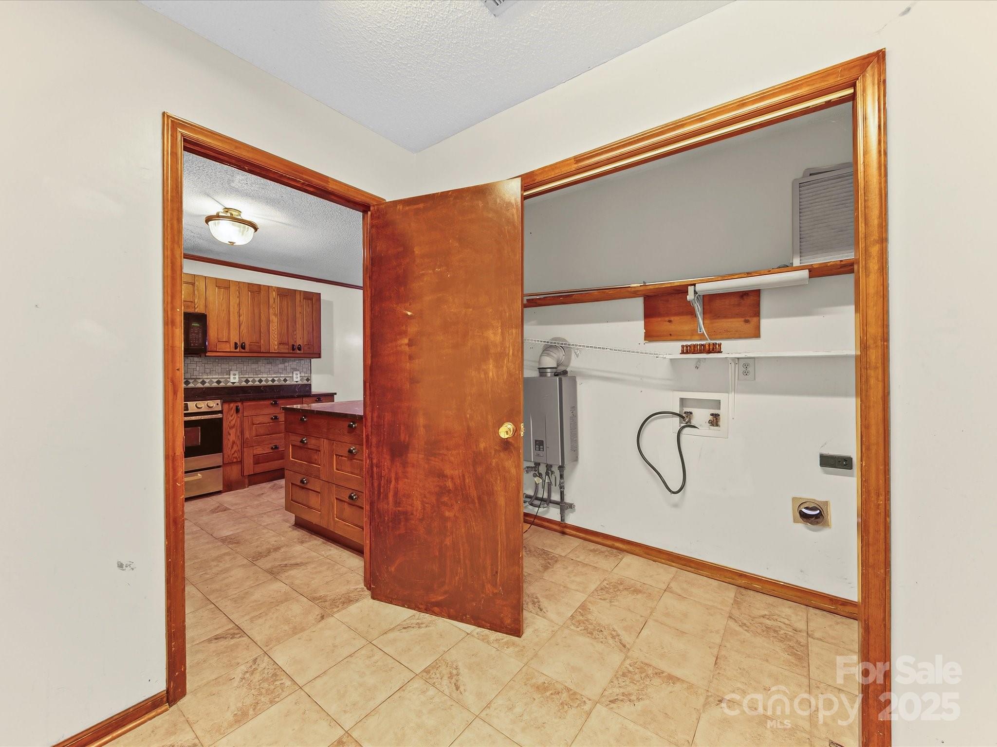 222 Woodridge Drive