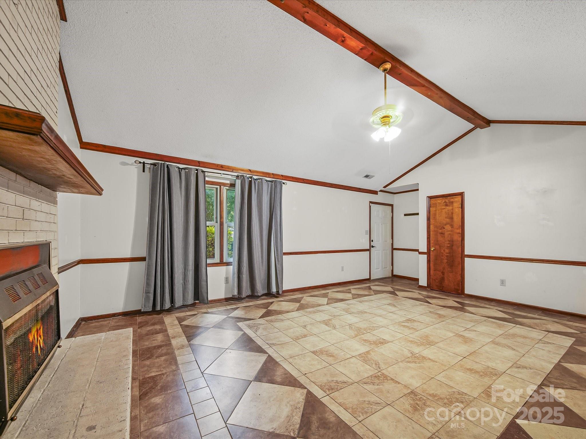 222 Woodridge Drive