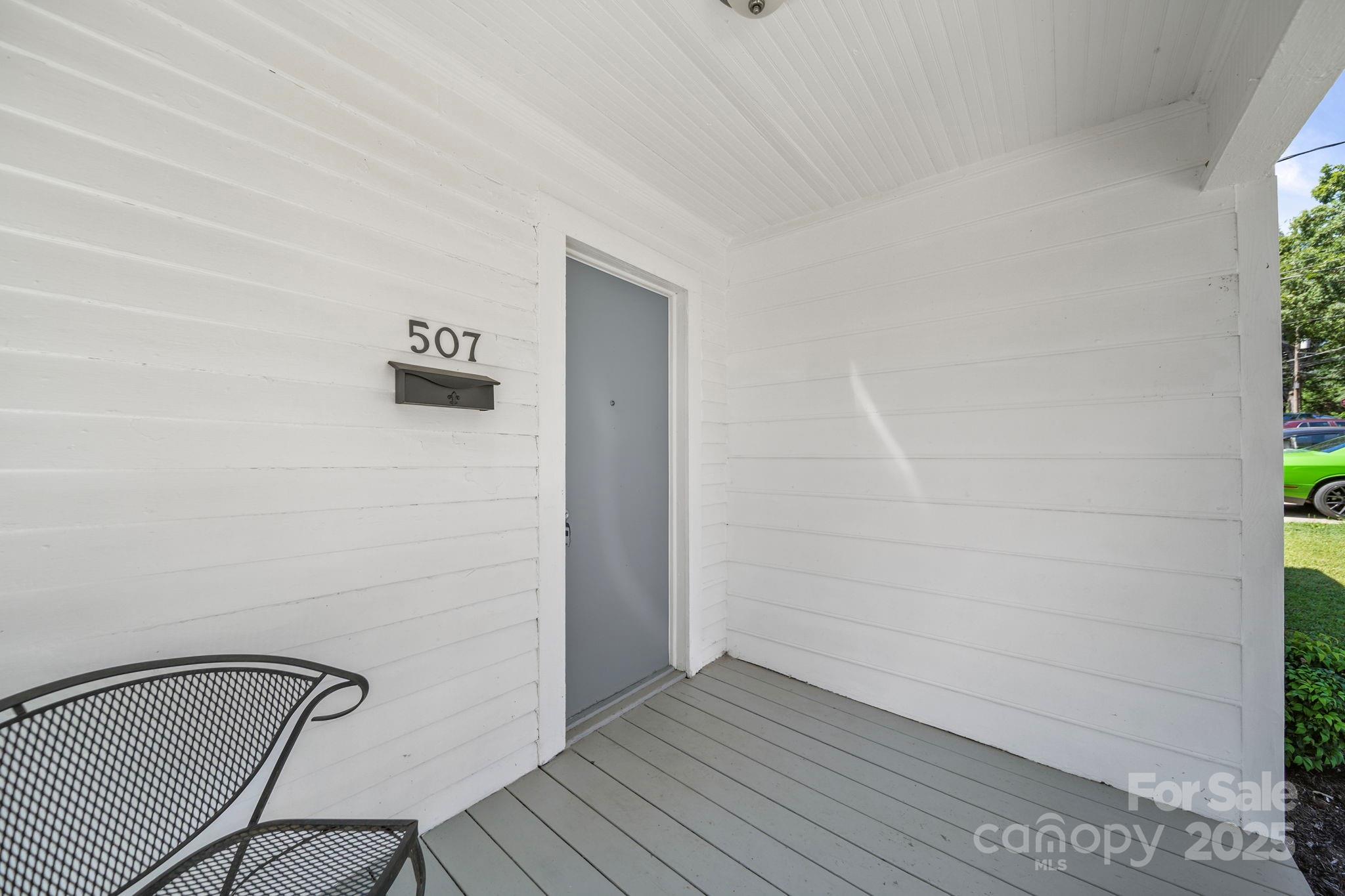 507 E Maple Avenue