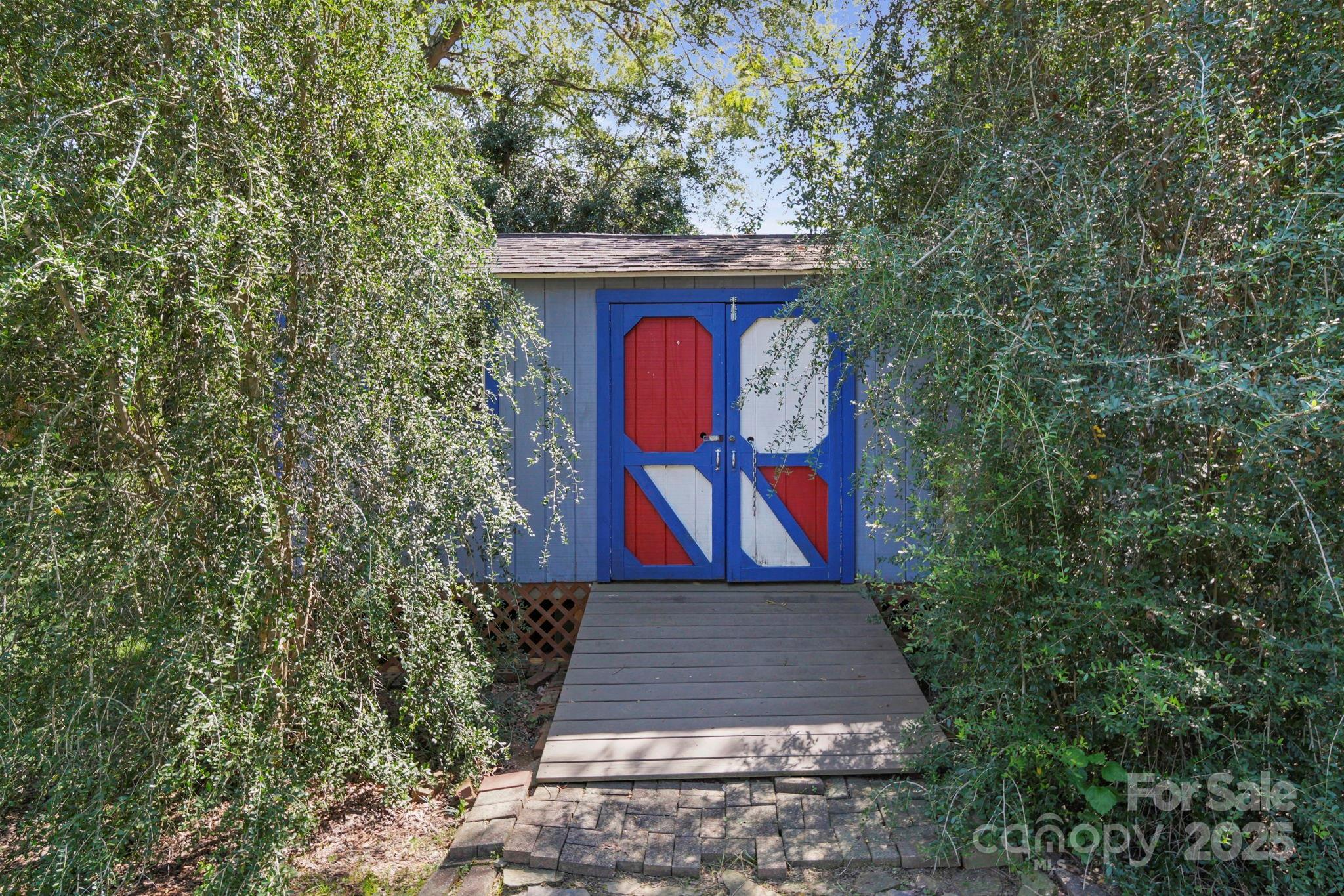 601 Eastwood Drive