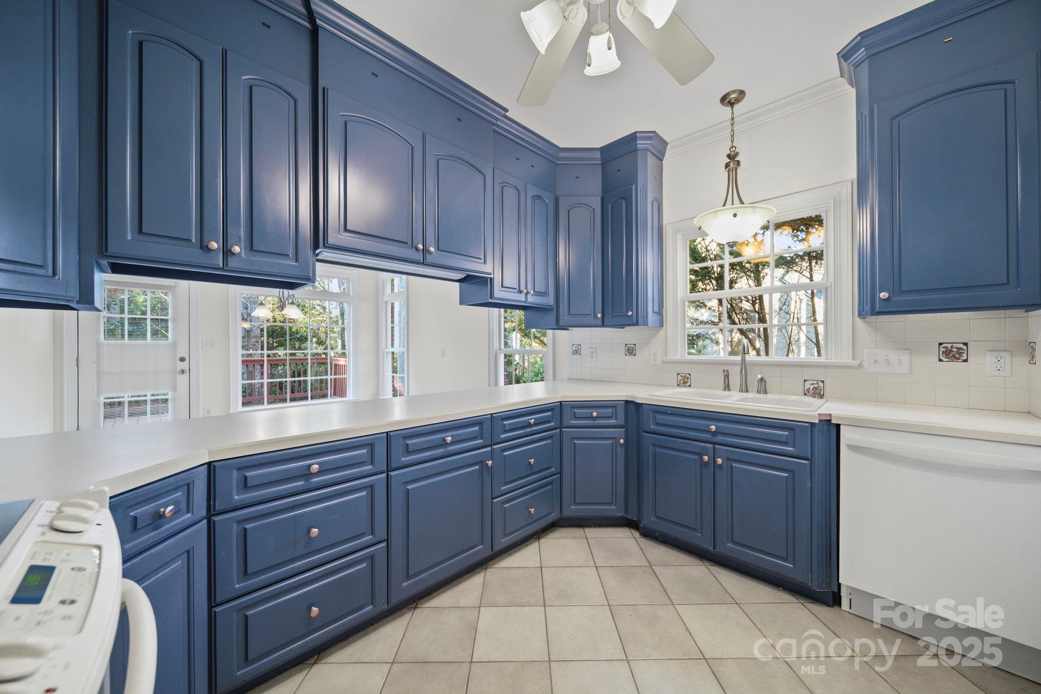 3015 Hamptonbrook Drive