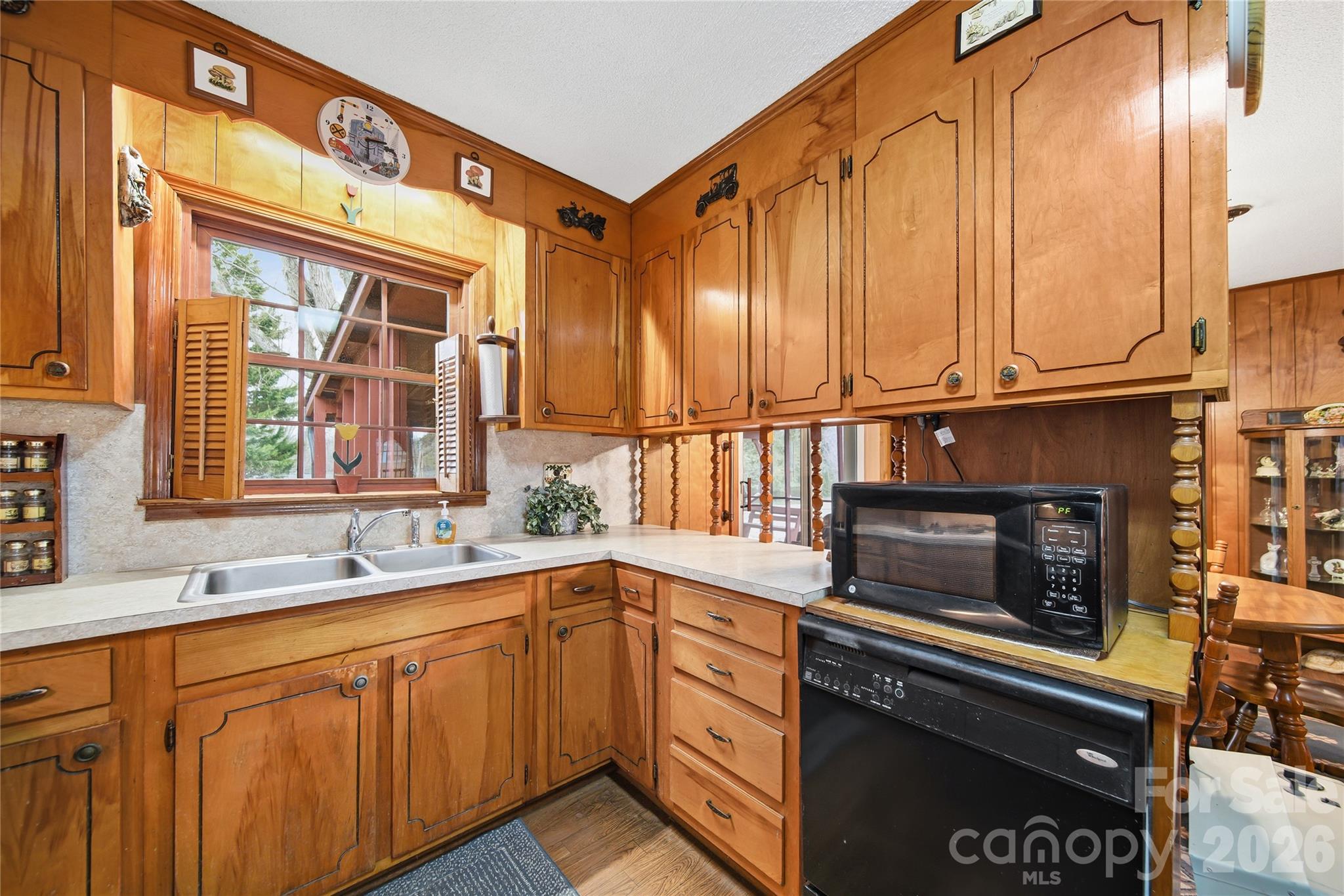 4115 Greenhaven Lane