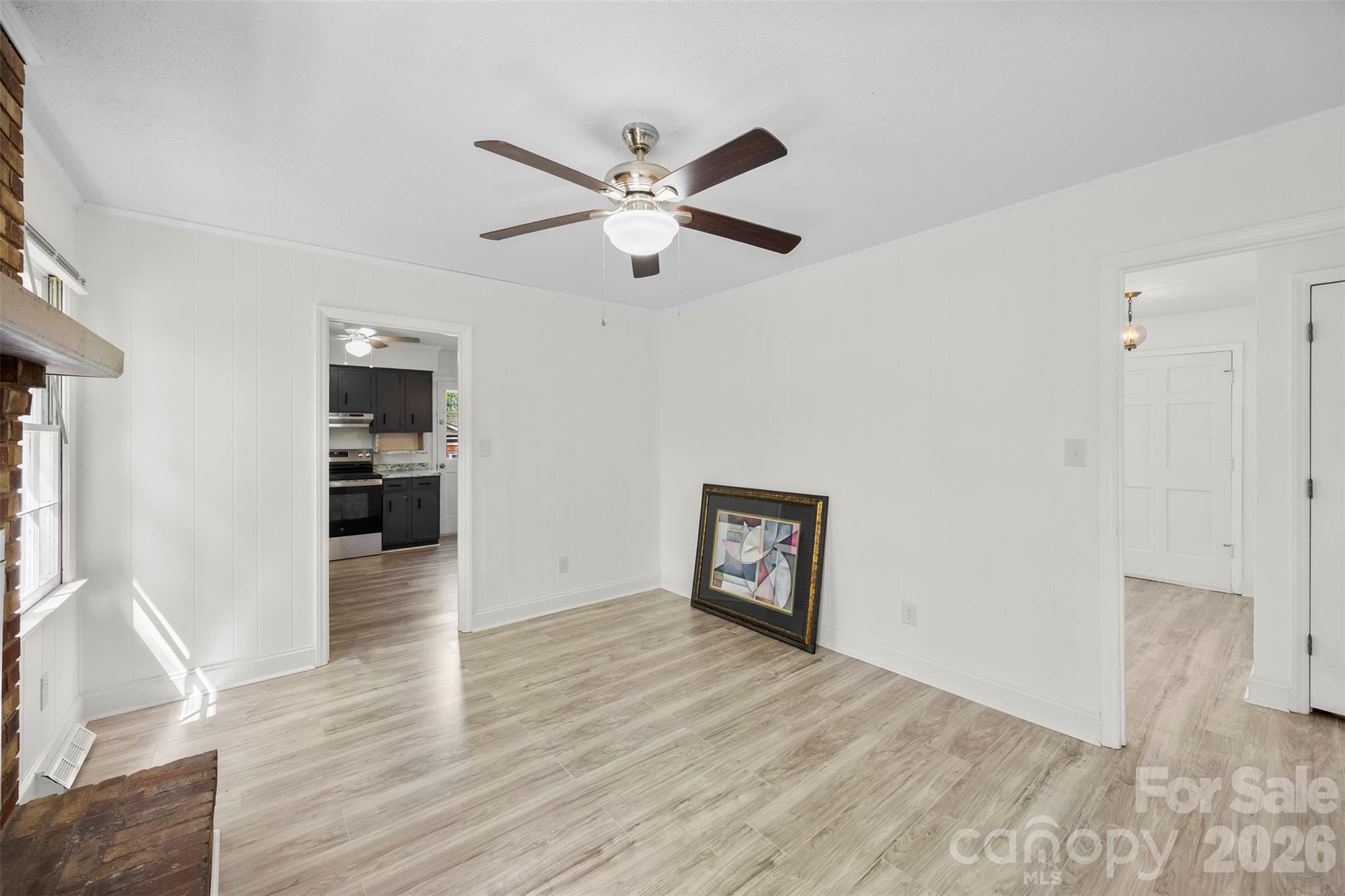 425 Whitethorn Drive