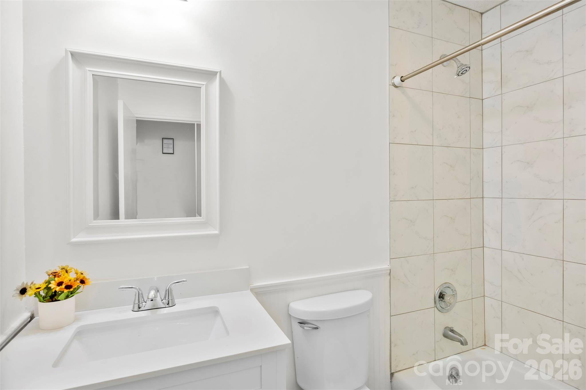 425 Whitethorn Drive