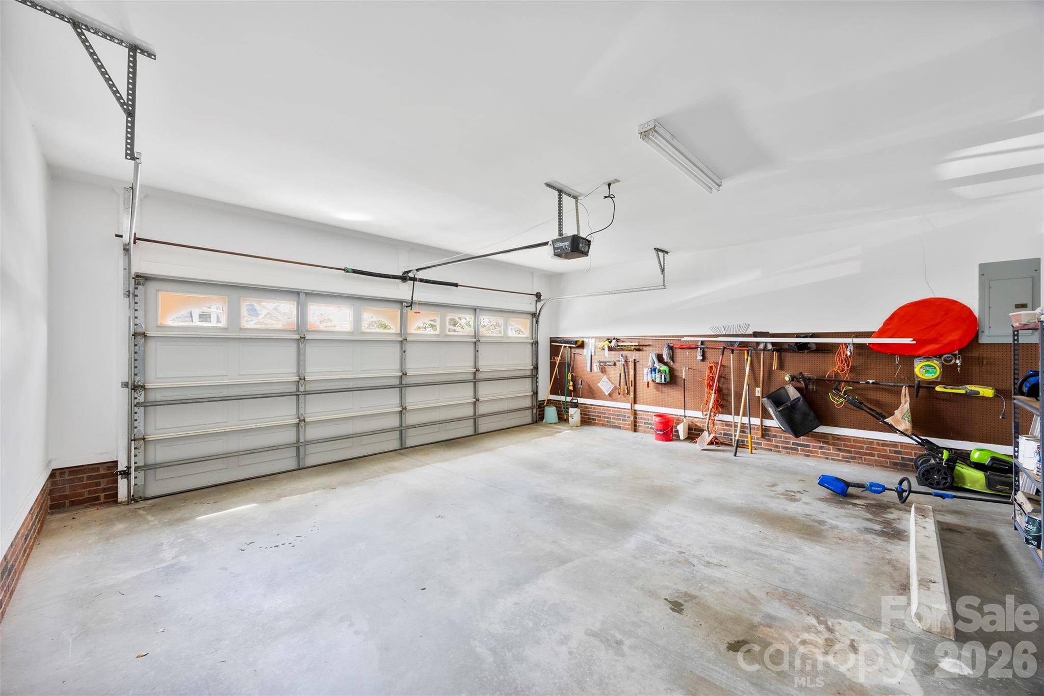 1940 Wexford Court