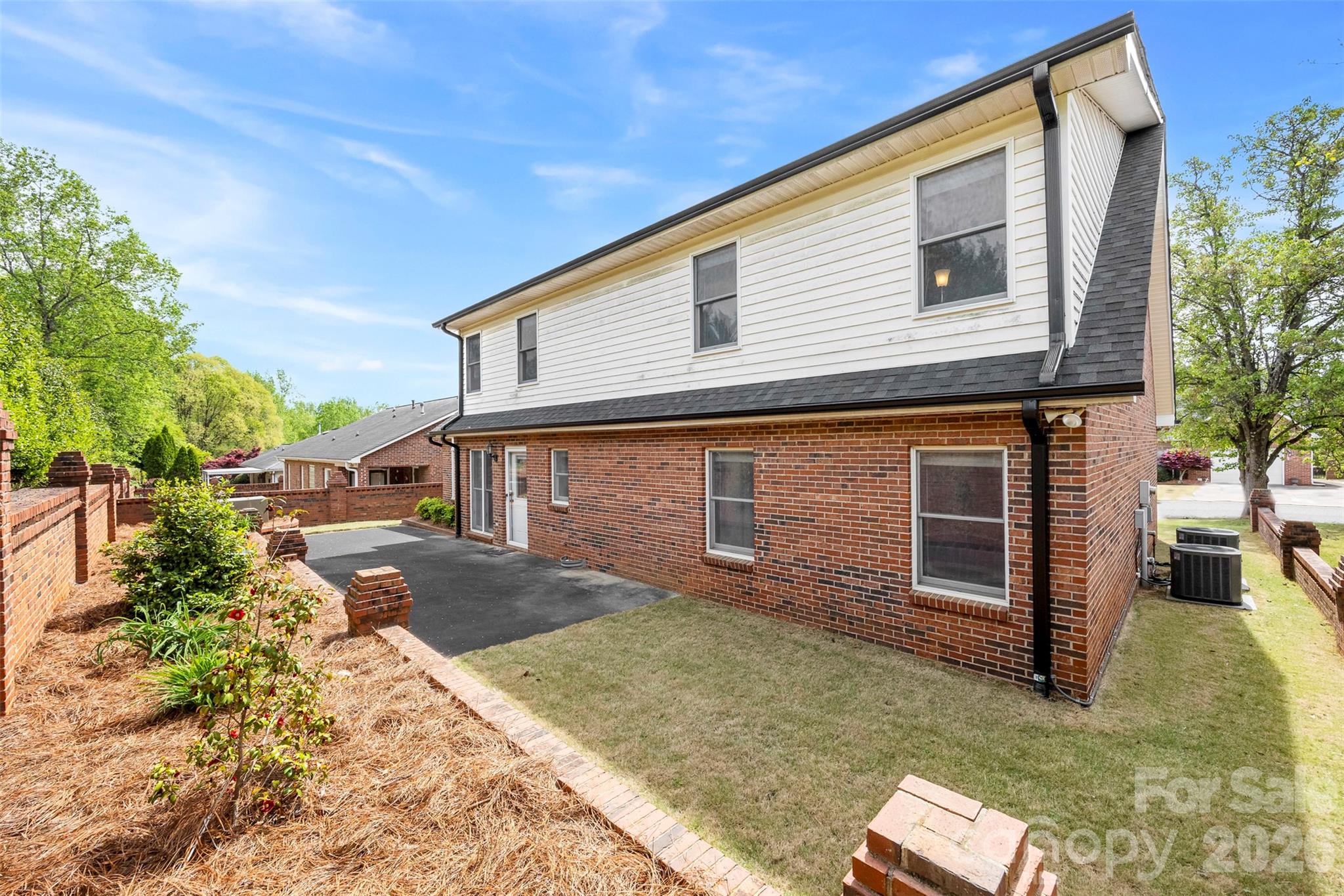 1940 Wexford Court